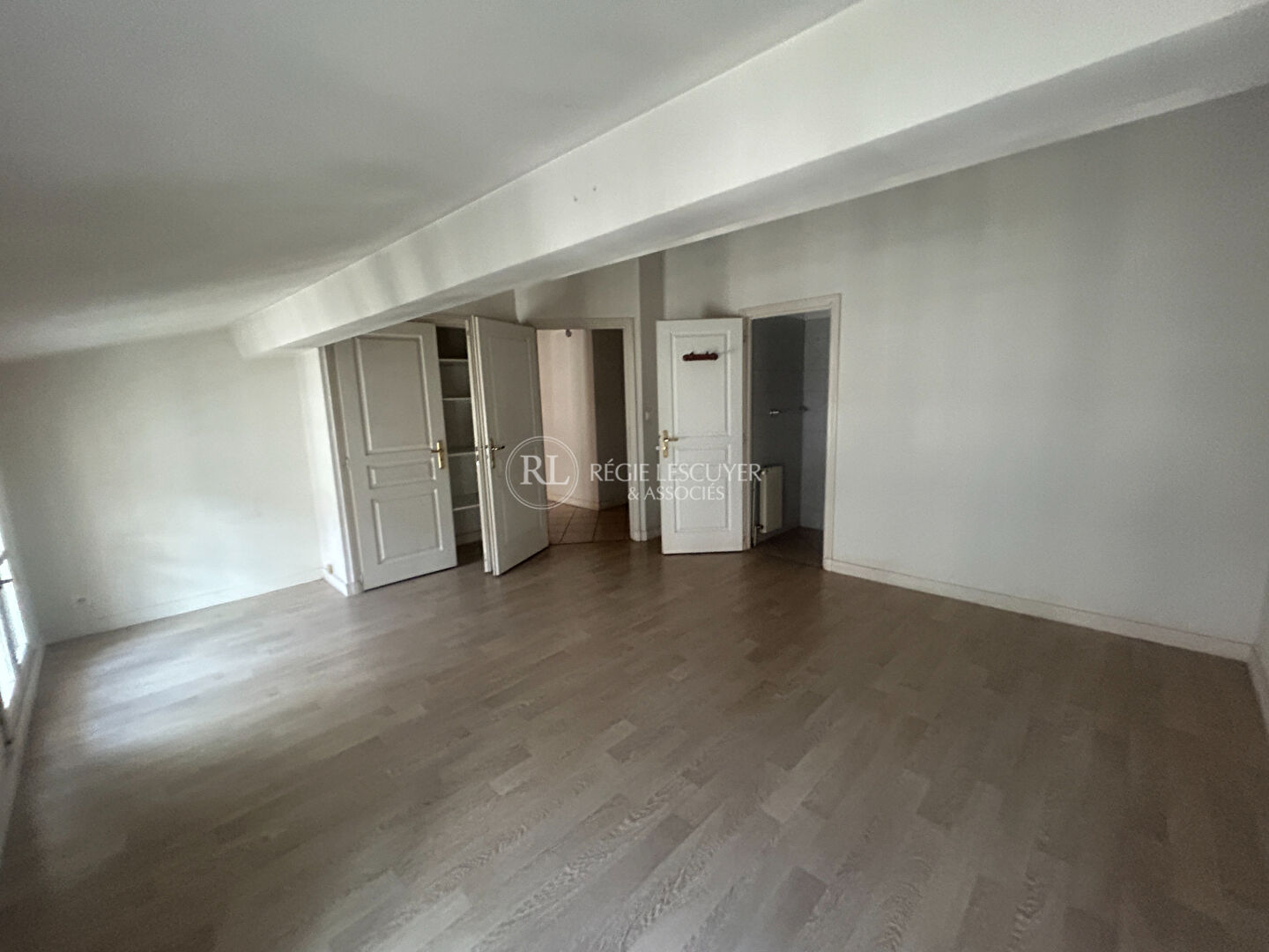 Photo F3 Lyon 1 rue Ste Marie des Terreaux. image 3/6