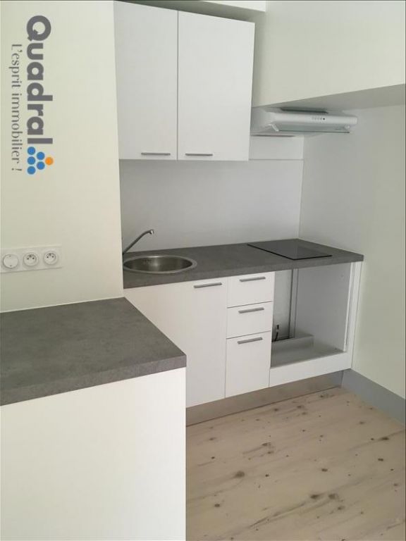 Agence immobilière de 
 REGIE LESCUYER ET ASSOCIES Lyon 6eme - REGIE LESCUYER ET ASSOCIES 
