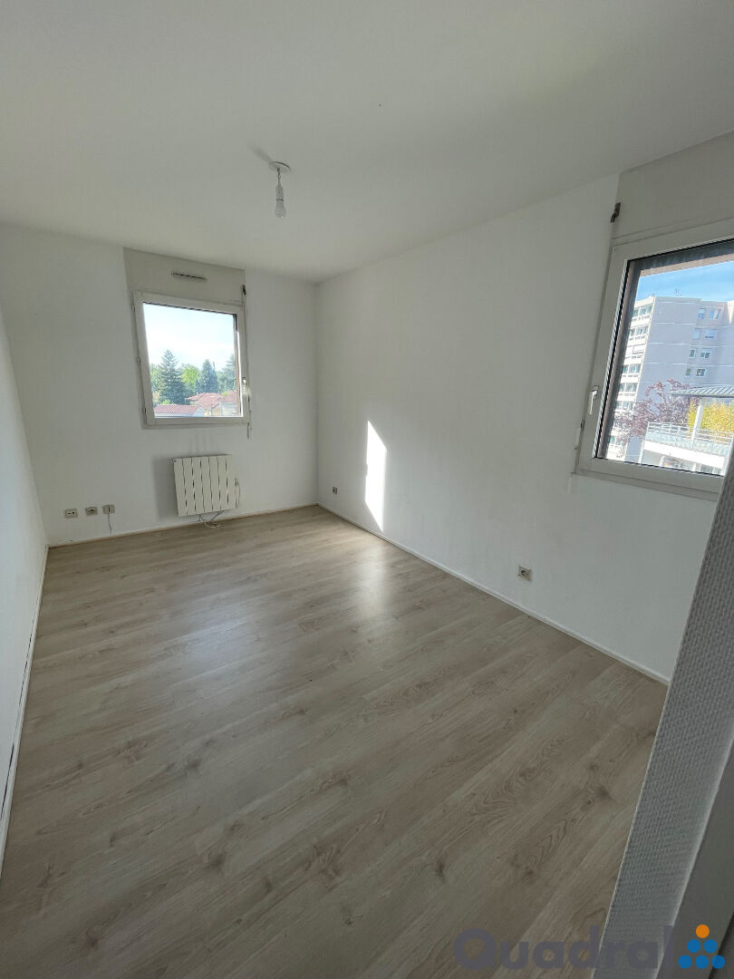 Photo F4 3 RUE ABBE PAPON image 4/6