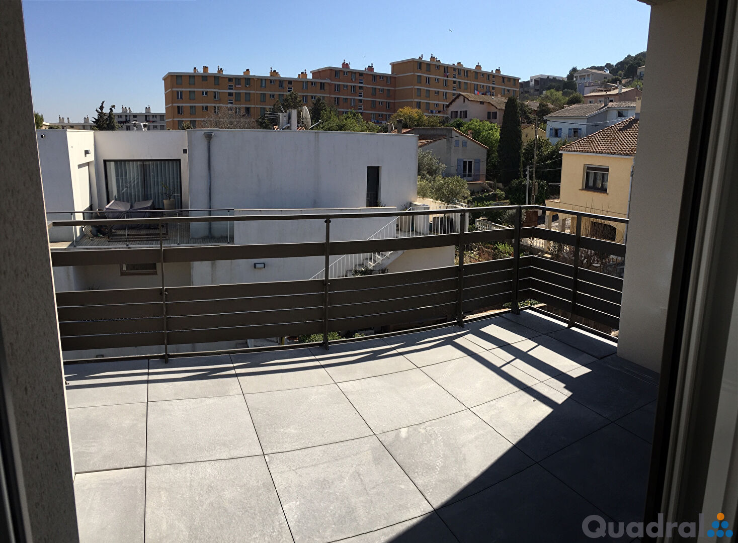 Photo F3- BD CAMILLE BLANC- 34200 SETE image 4/5