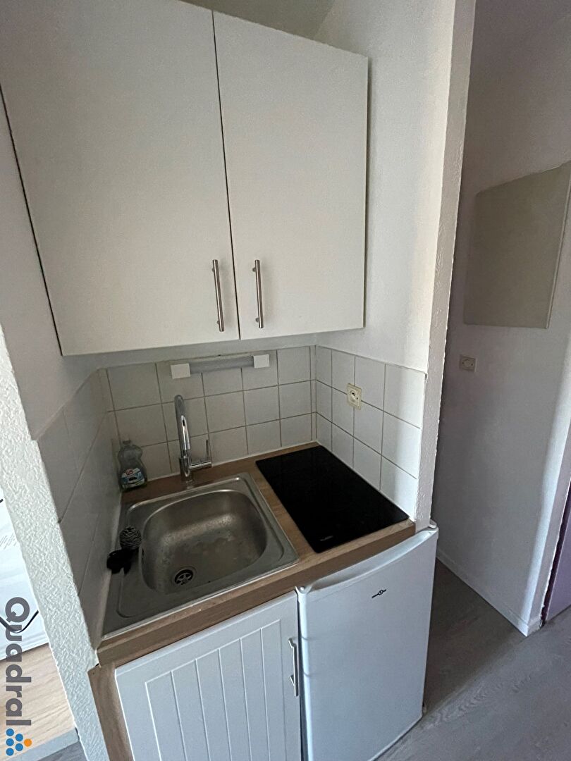 Agence immobilière de 
 REGIE LESCUYER ET ASSOCIES Lyon 6eme - REGIE LESCUYER ET ASSOCIES 
