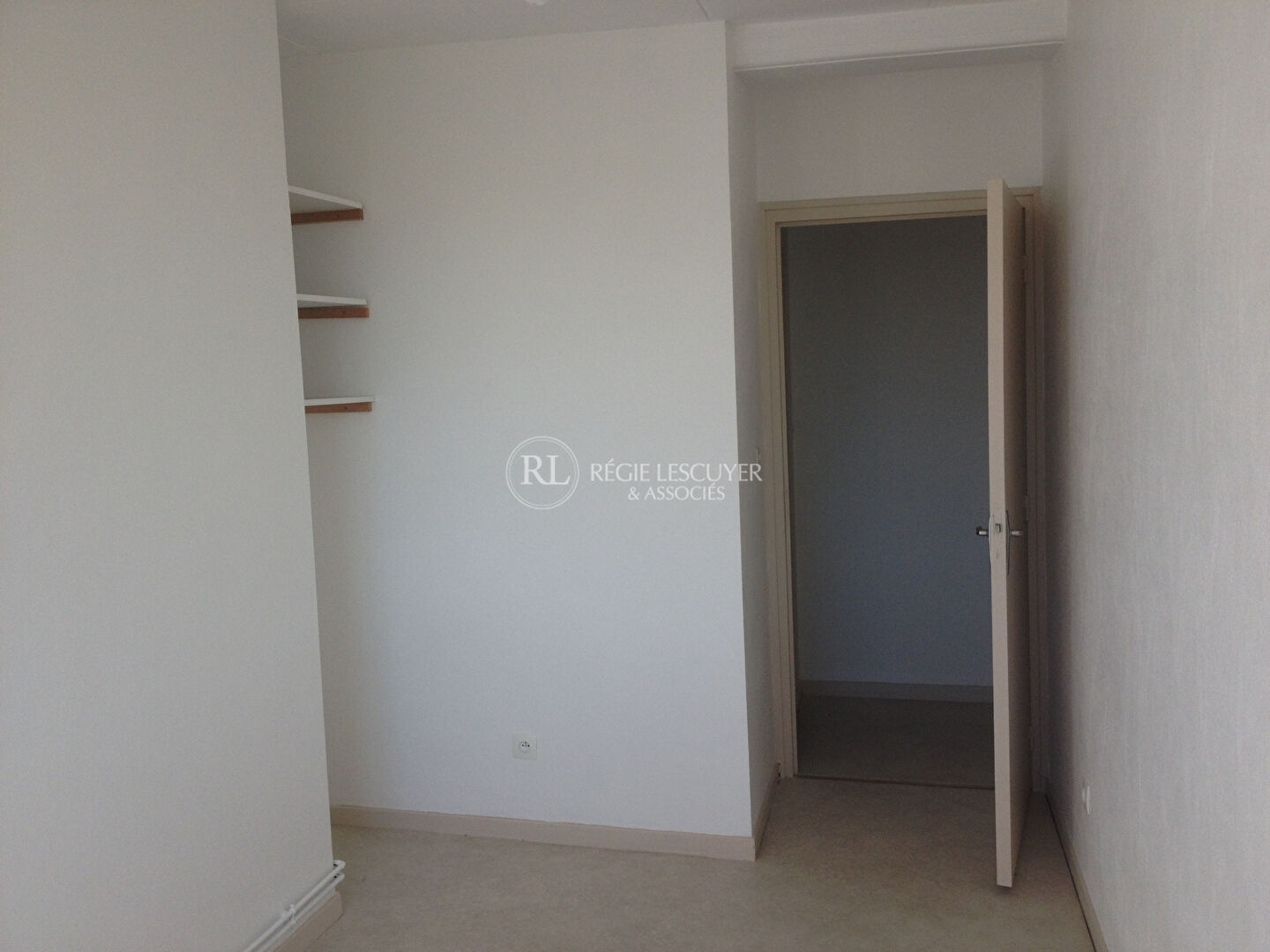 Agence immobilière de 
 REGIE LESCUYER ET ASSOCIES Lyon 6eme - REGIE LESCUYER ET ASSOCIES 
