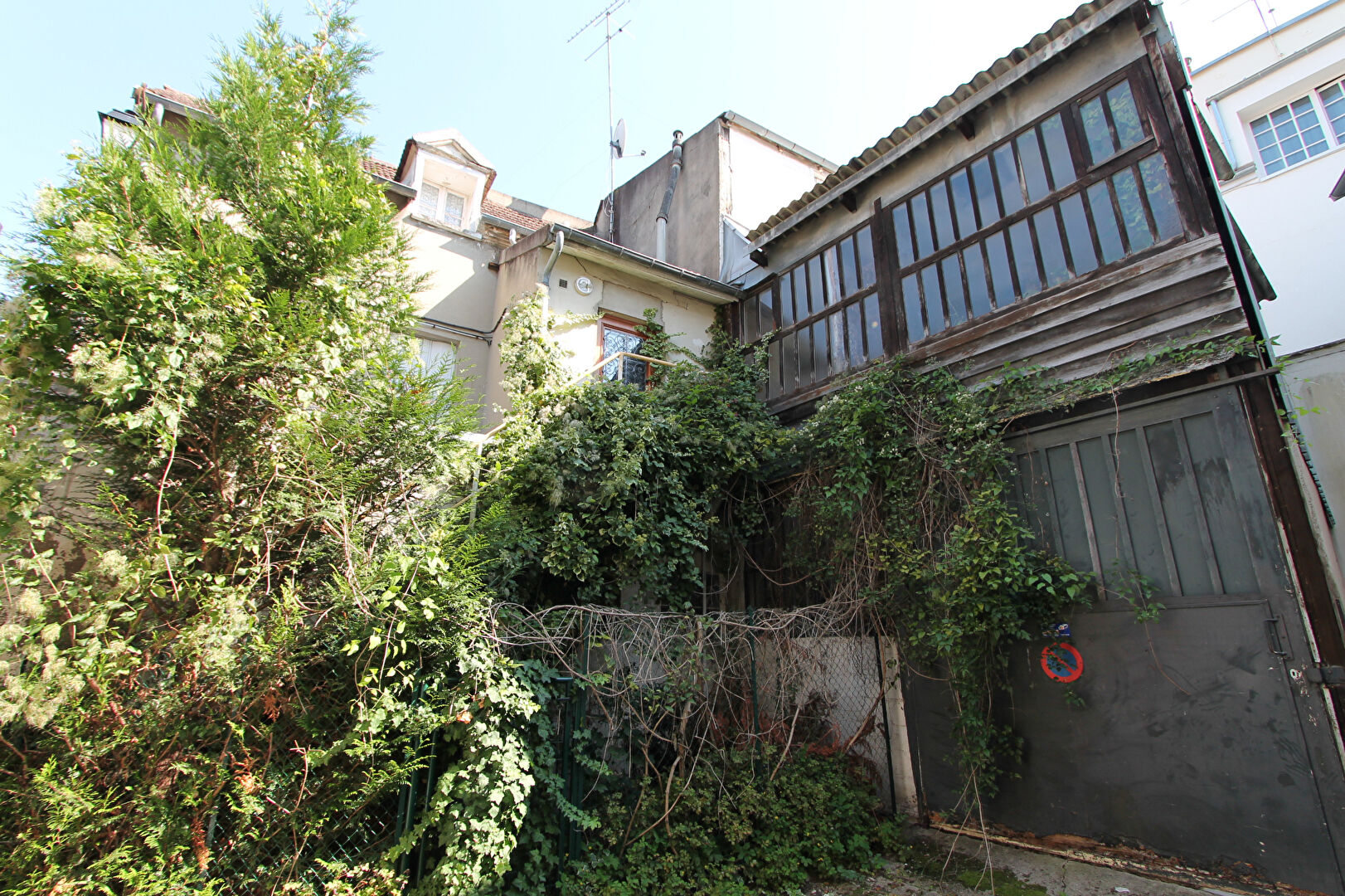 Photo IMMEUBLE - 8 PIECES - 250 M² image 2/3