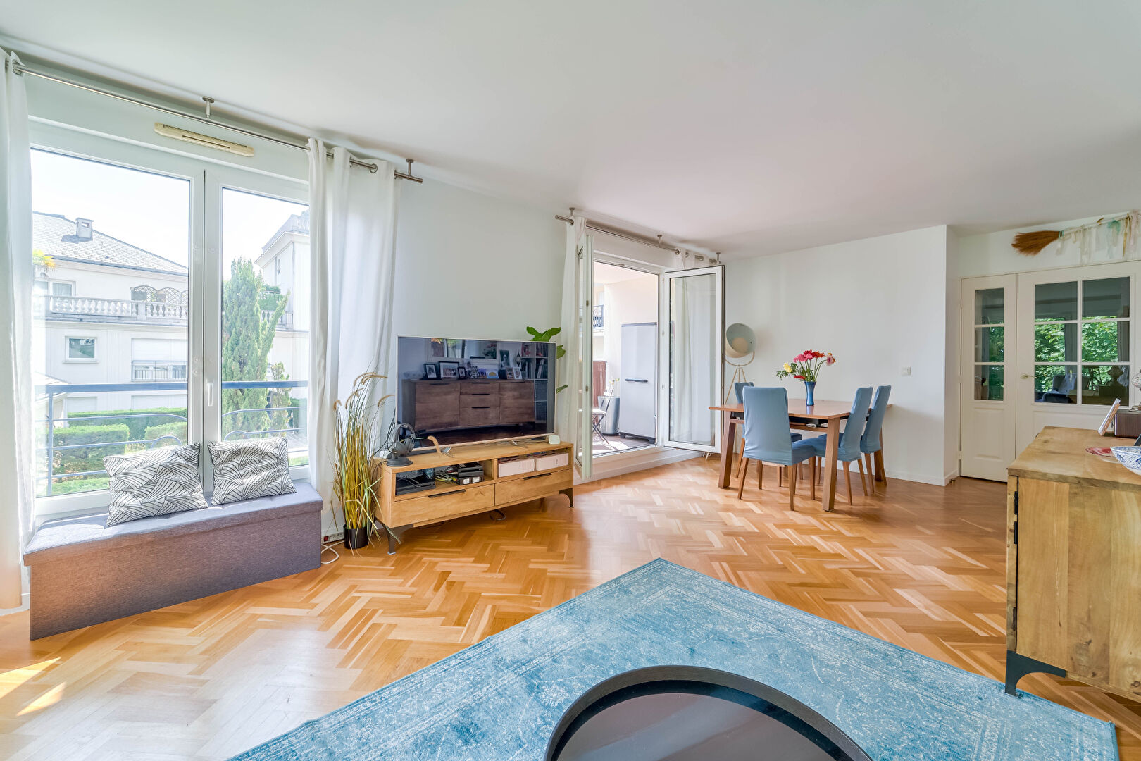 Photo Grand 4 pièces - 97 m² - Balcon - Lumineux - Calme - Ravalement voté image 1/6