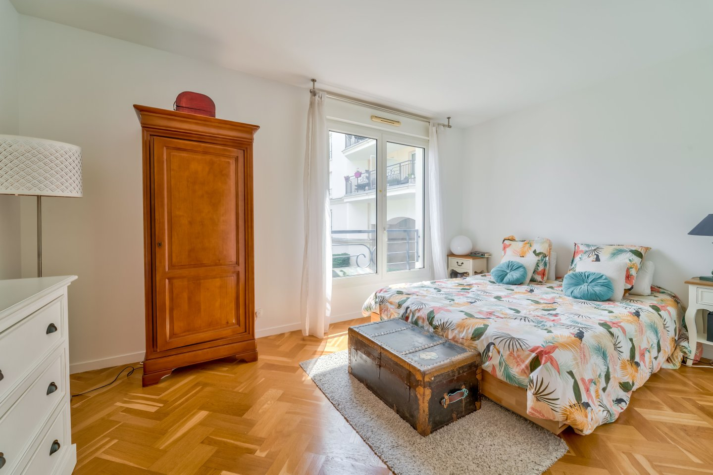 Photo Grand 4 pièces - 97 m² - Balcon - Lumineux - Calme - Ravalement voté image 5/6