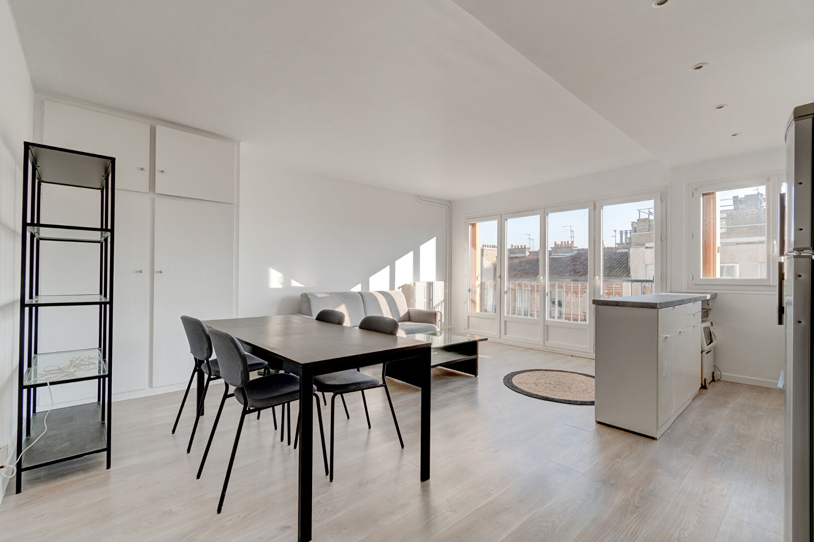 Photo APPARTEMENT LUMINEUX - 2 PIECES -  45,39 M² image 3/6