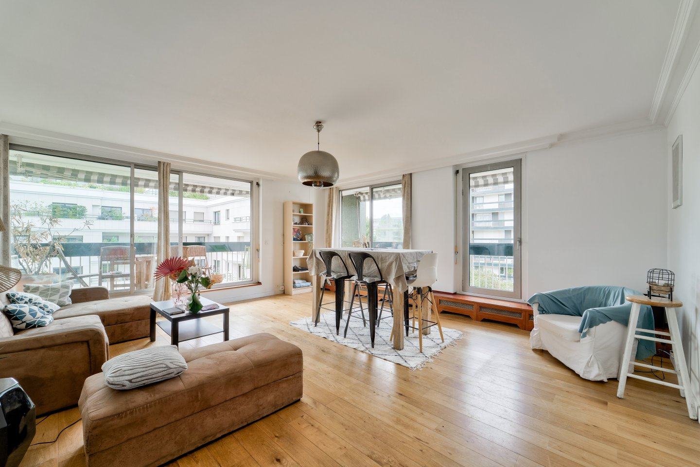 Photo APPARTEMENT LUMINEUX - 5 PIECES -131M2 - BALCON 43M2 image 4/6