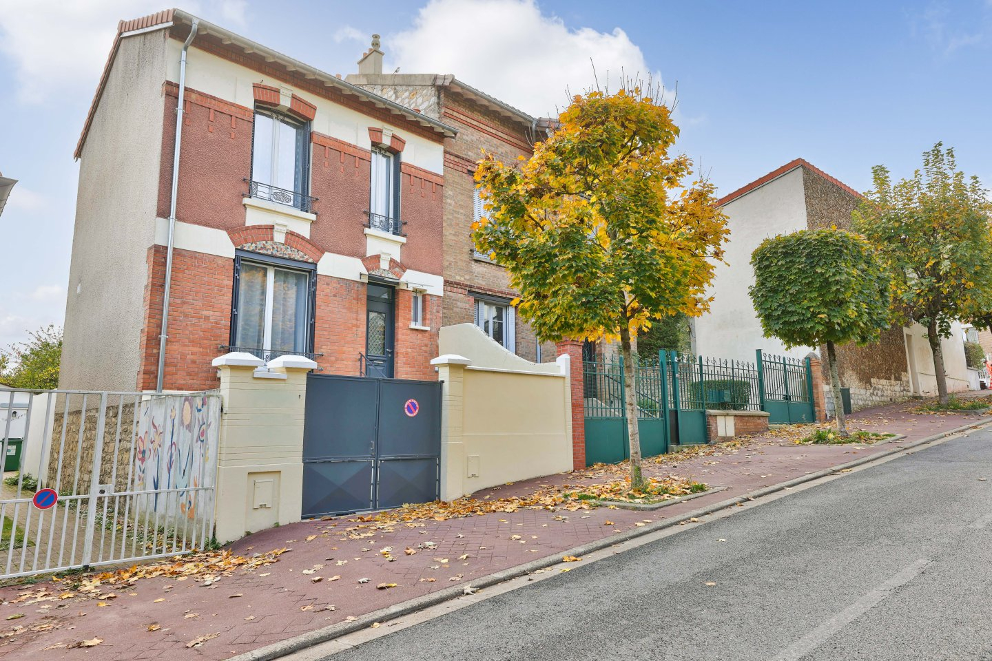 Photo EXCLUSIVITE - Clamart Gare - Maison moderne de 3 chambres (70m carrés) image 1/6