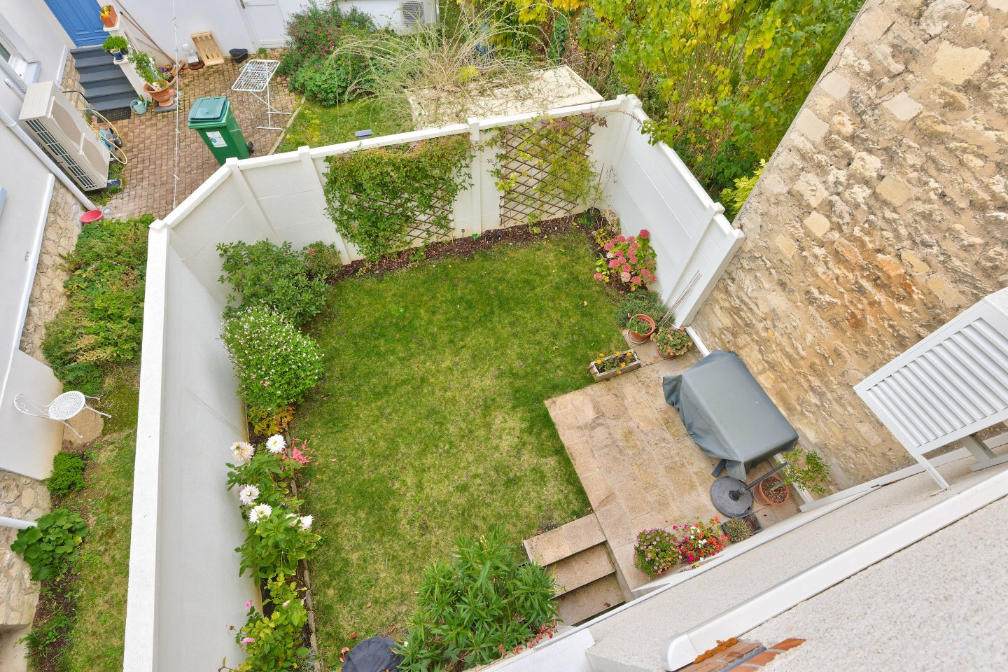 Photo EXCLUSIVITE - Clamart Gare - Maison moderne de 3 chambres (70m carrés) image 2/6