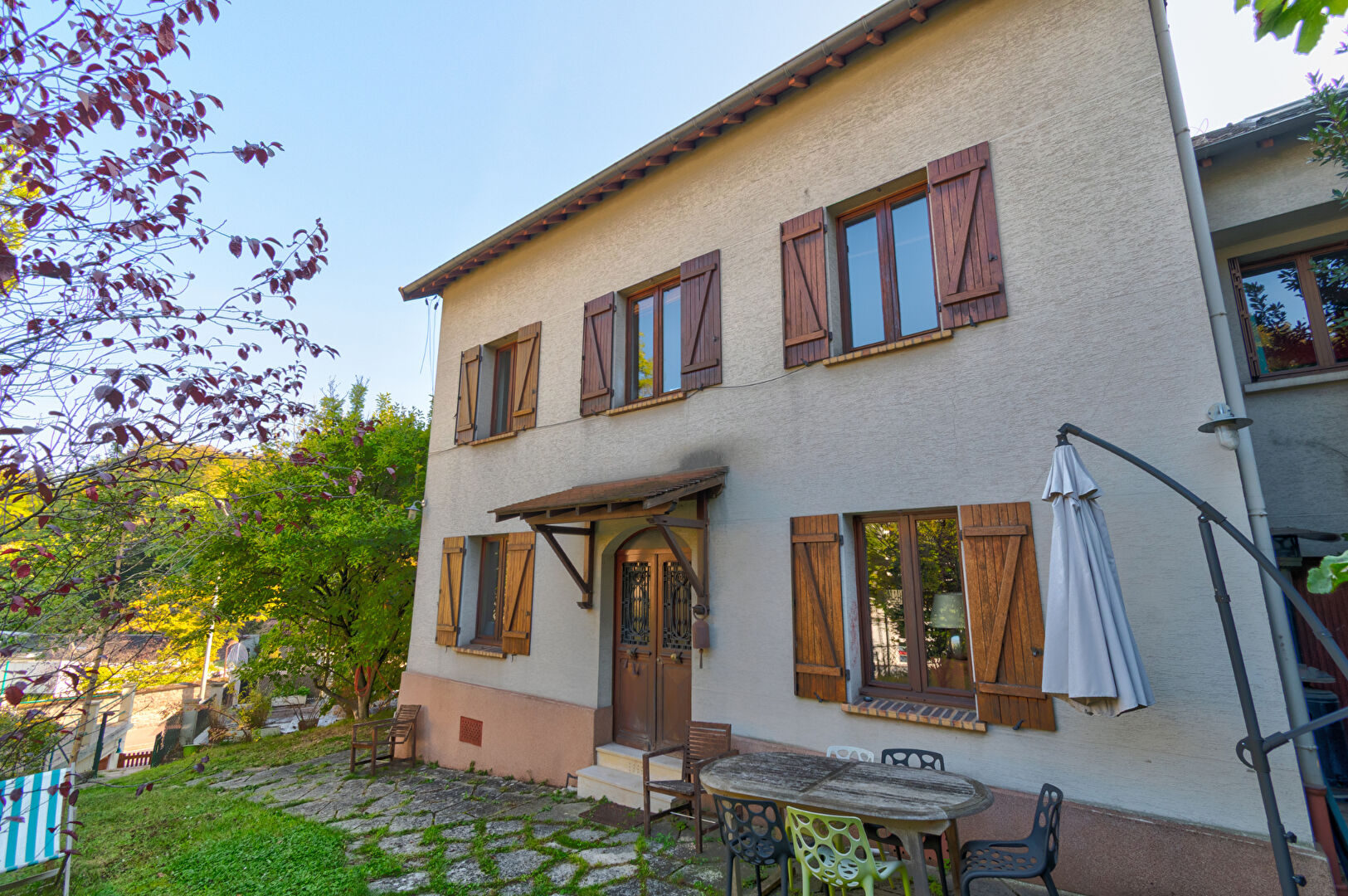 MAISON FAMILIALE - 180 m2 - 8 PIECES