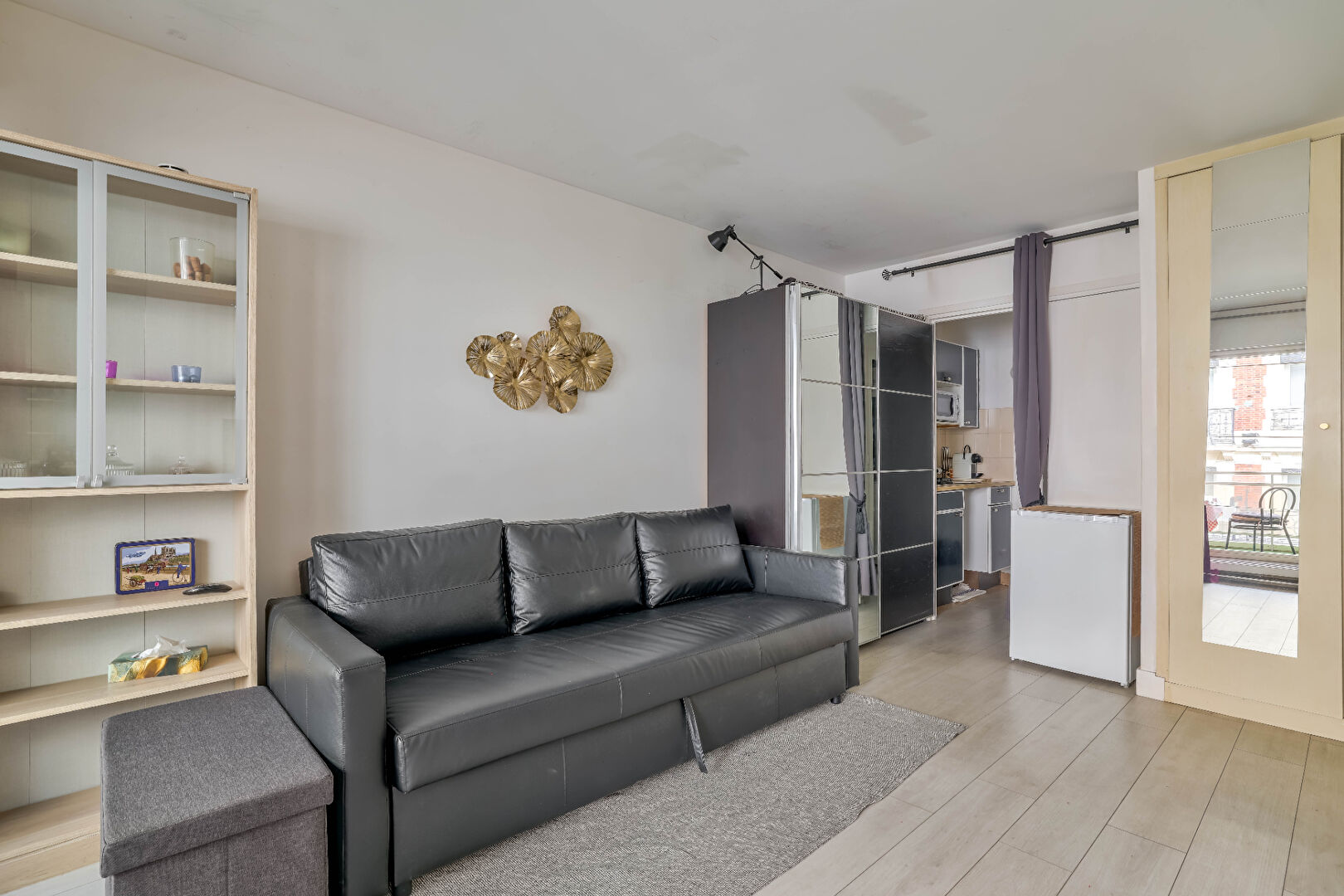 Appartement Paris 1 pièce(s) 24.60 m2