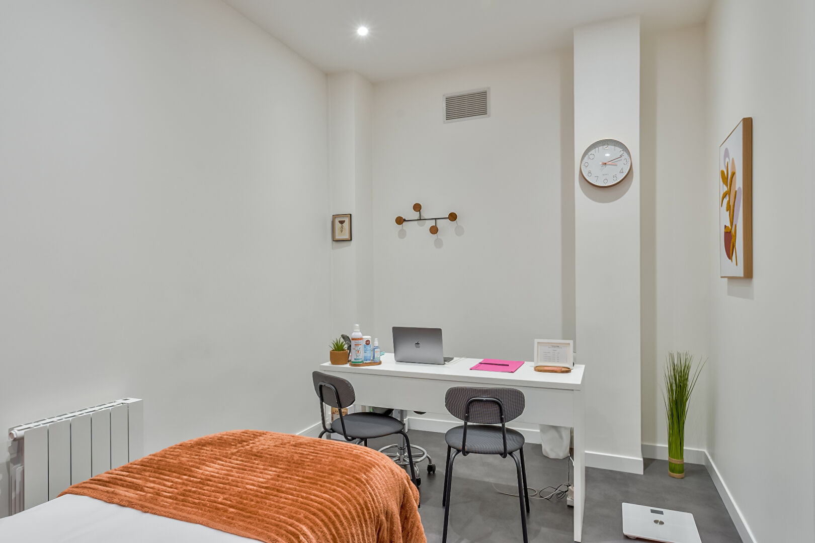 Photo Local professionnel 60 m² rénové ? Métro Mairie d'Issy (Ligne 12) image 5/6