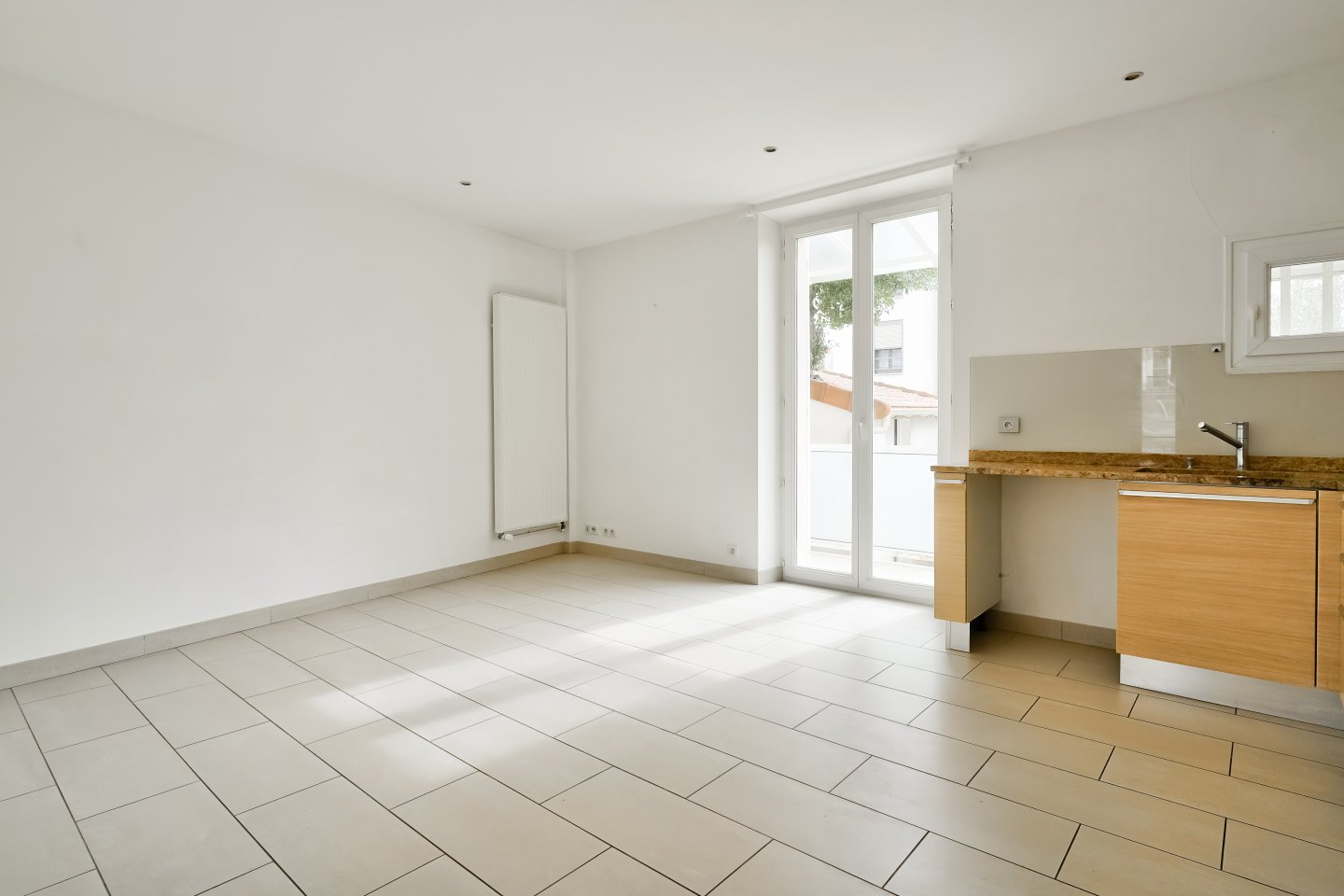 Photo Appartement  avec balcon - 3 pièces  56.18 m² image 2/6