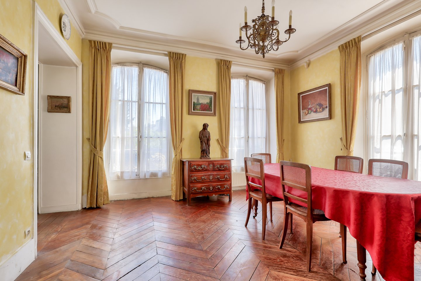 Photo MAISON BOURGEOISE - 8 Pièces -  180 m² image 2/6