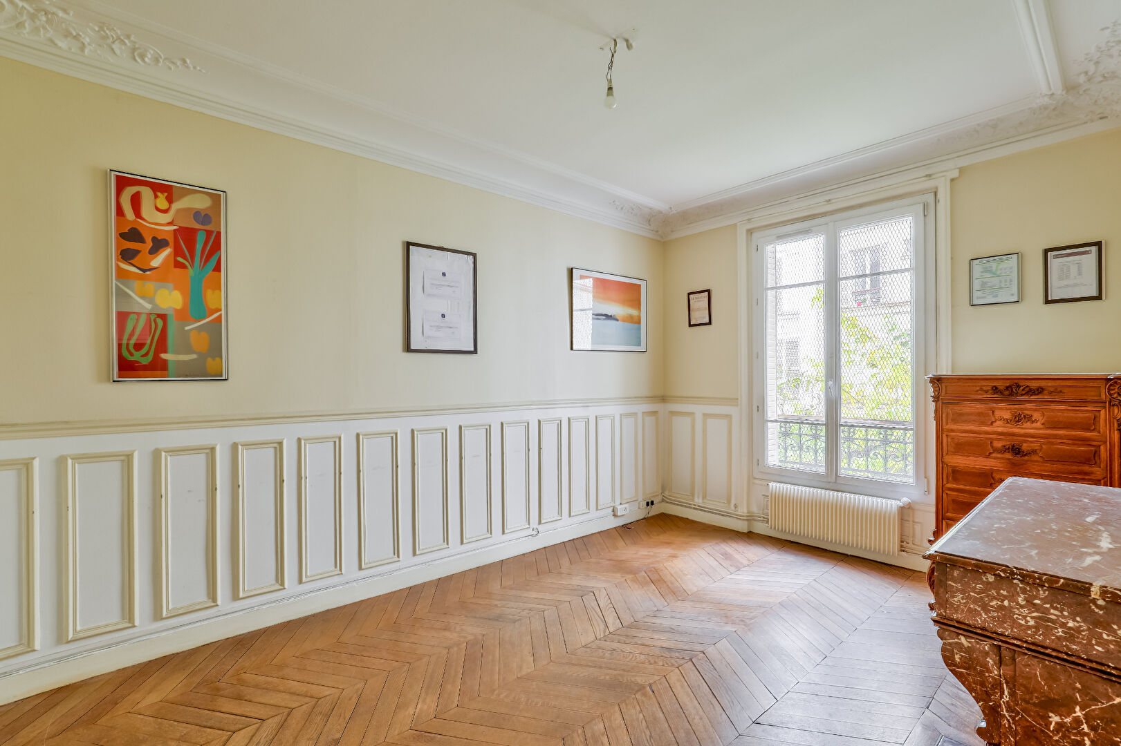 Bureaux 4 pièces 77 m2