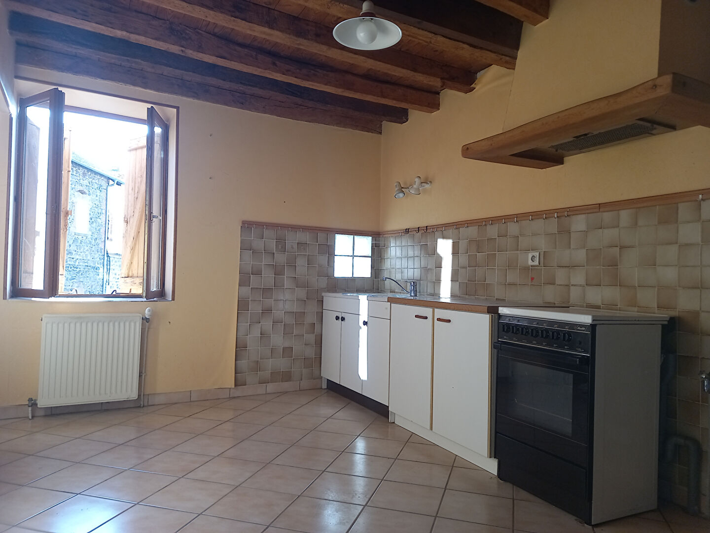 Photo SAINT VERAND Maison 3 pièces , 83 m² avec cour image 3/6