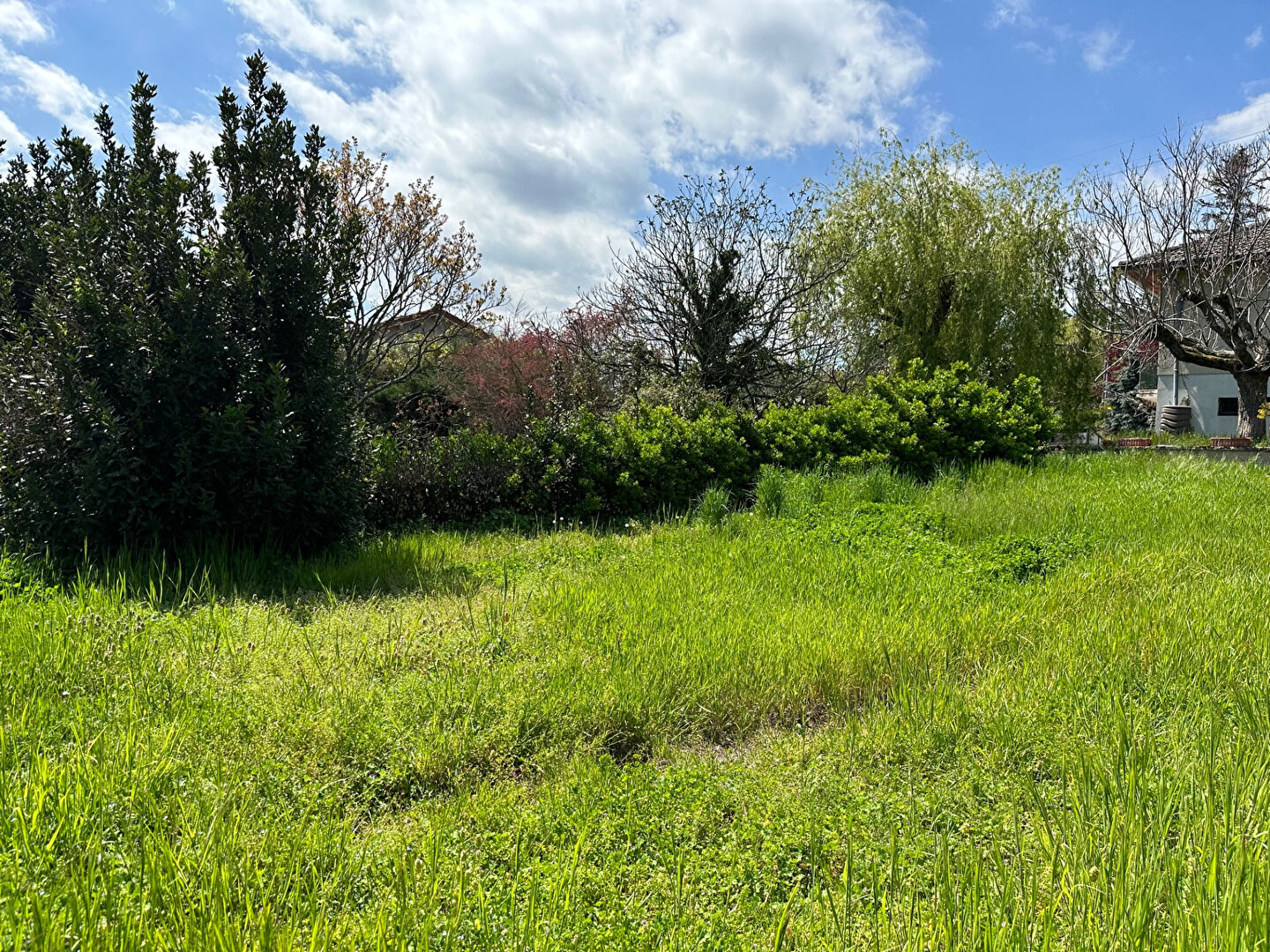 Photo Au calme, terrain Vaugneray 764 m2 image 3/5