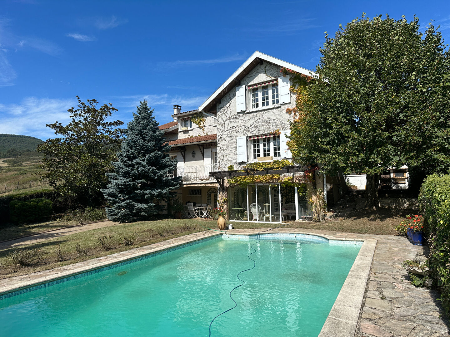 Agence immobilière de SÉLECTION IMMOBILIER - SÉLECTION IMMOBILIER Grezieu la Varenne