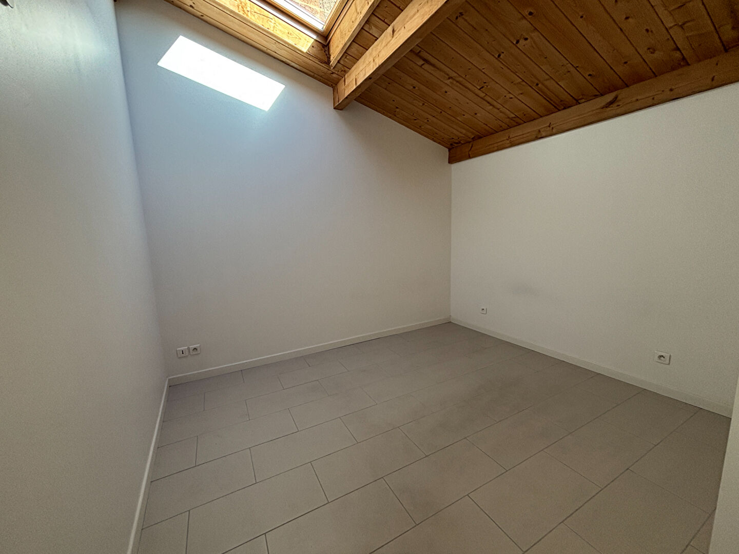 Photo Centre village T-3 rénové image 5/6