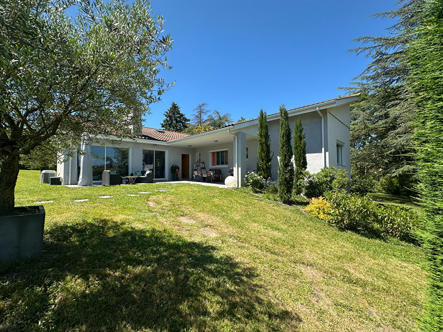 Agence immobilière de SÉLECTION IMMOBILIER - SÉLECTION IMMOBILIER Grezieu la Varenne