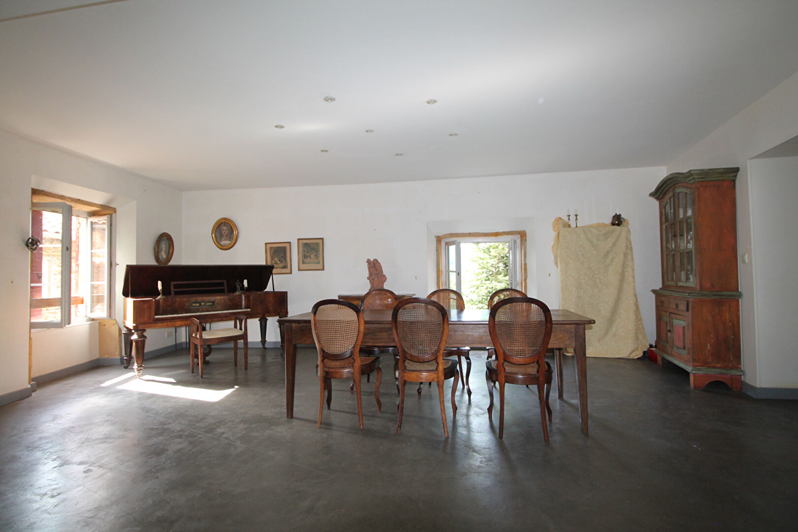 Photo CHAMELET Maison en pierres 180 m² - 4 chambres, 1 bureau image 2/6