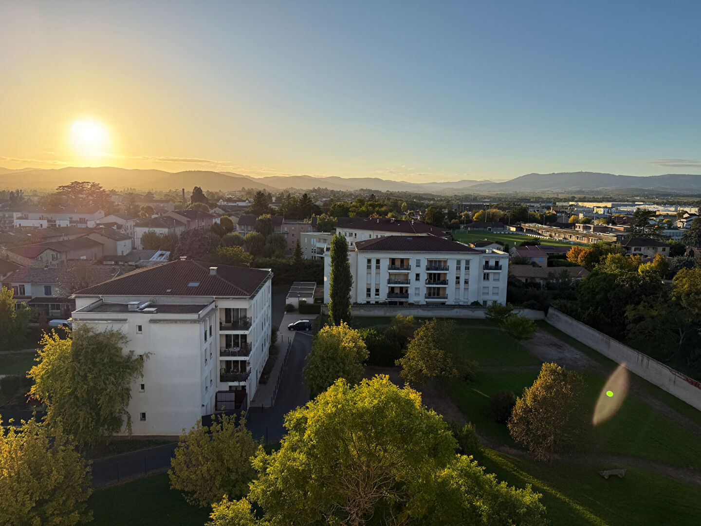 Photo Belleville  Appartement T4 de 68 m²  avec balcon et vue incroyable image 3/6