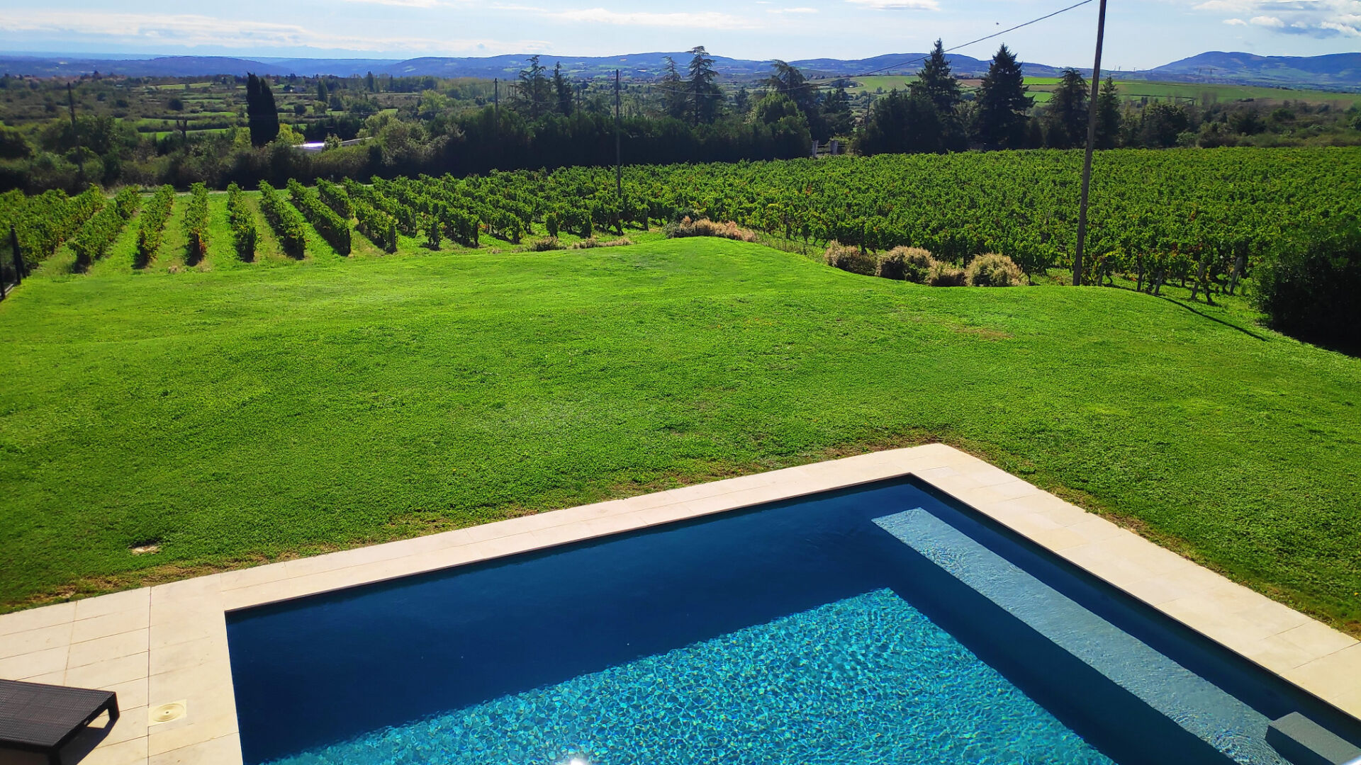 Photo Villa  Contemporaine - Taluyers - 160 m2 - 4 chambres - 1650m2 terrain image 2/6