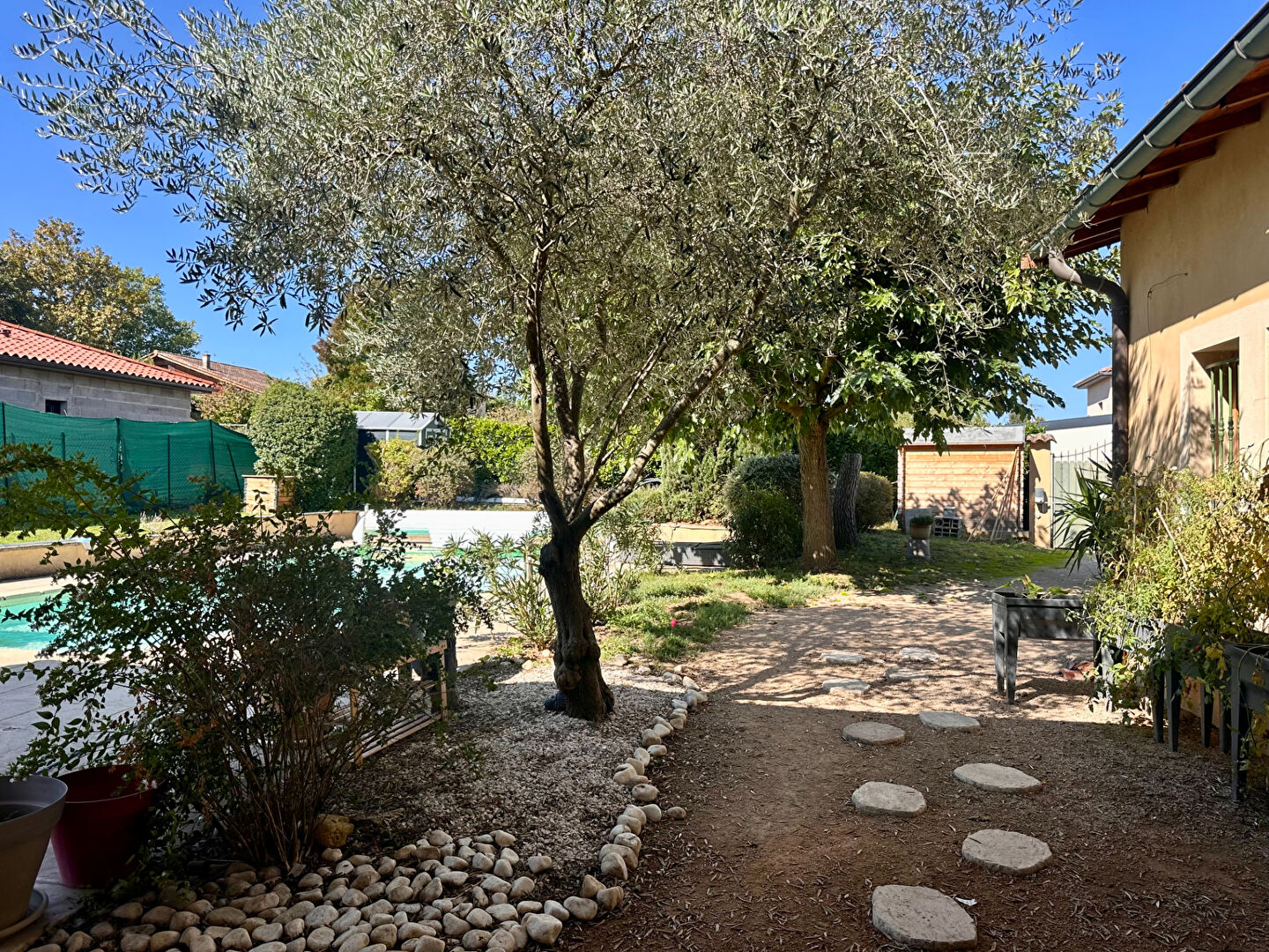 Photo LIERGUES Grande villa familiale avec 2 logements indépendants image 3/6