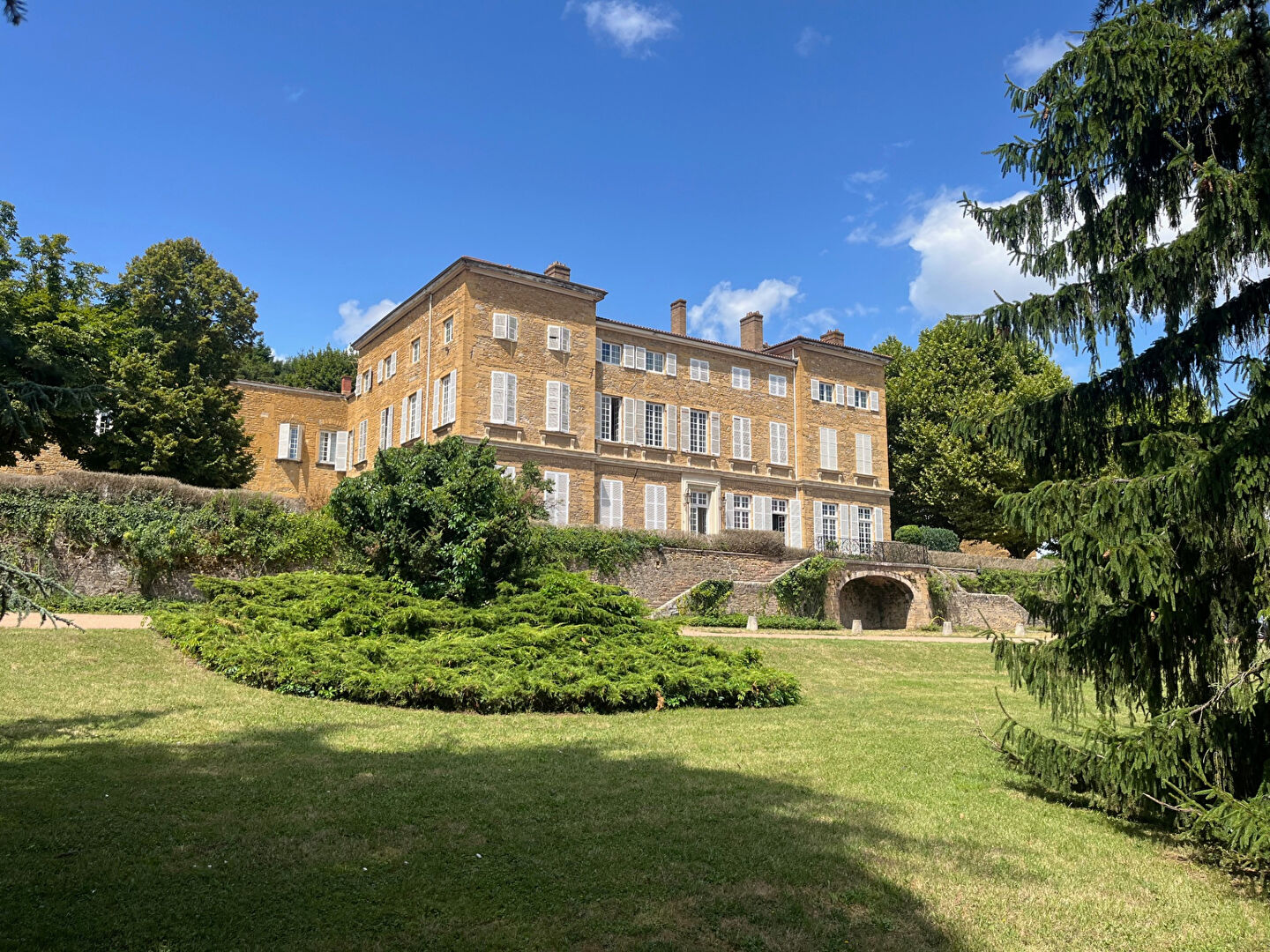 Agence immobilière de SÉLECTION IMMOBILIER - SELECTION IMMOBILIER Dardilly