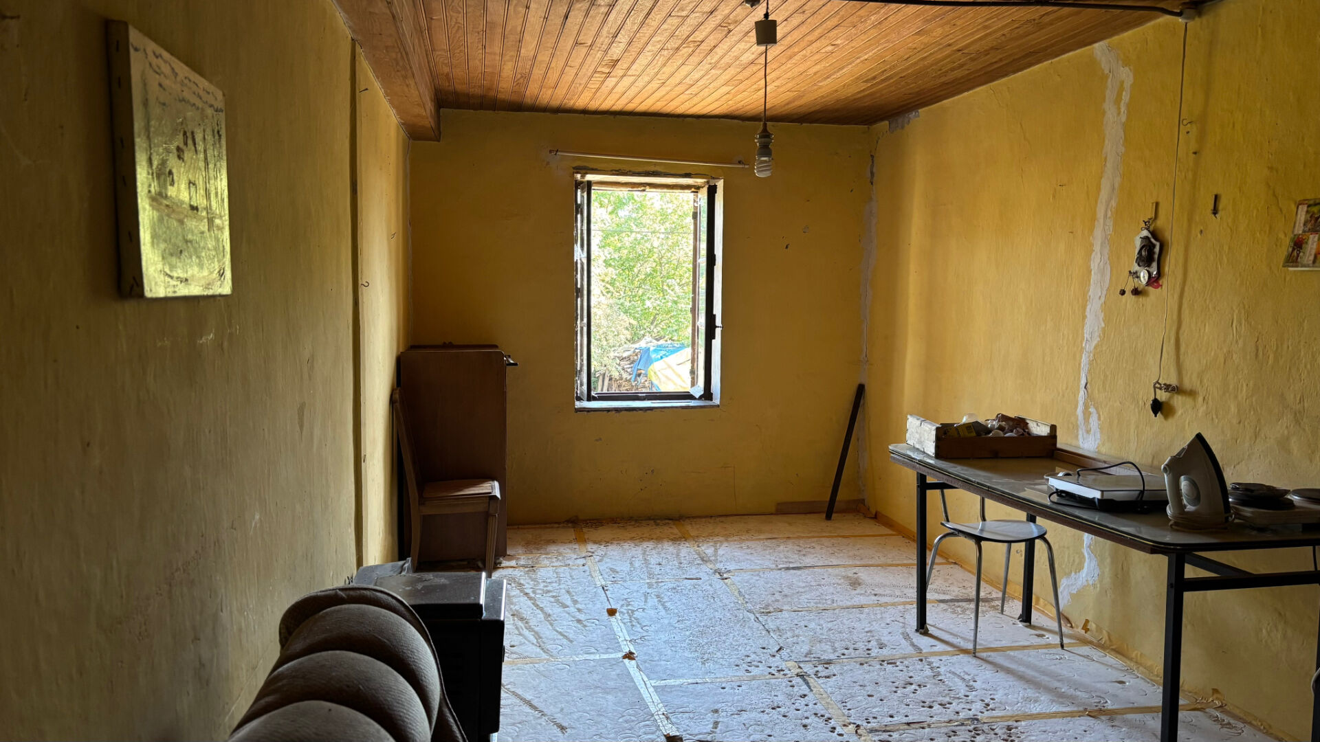 Photo Corcelles-en-Beaujolais - Corps de ferme à rénover sur un terrain de 1870 m² image 5/6