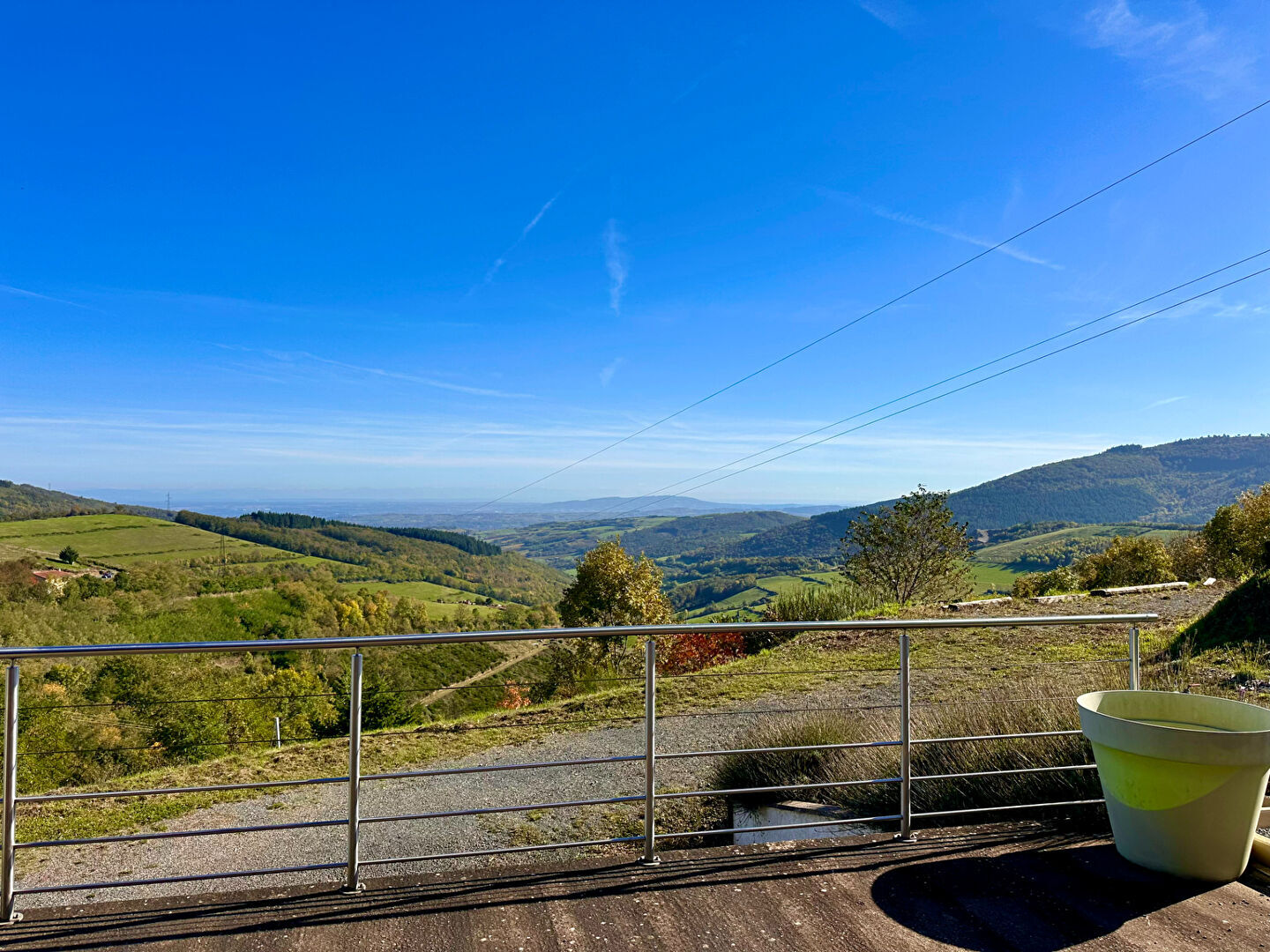 Photo Saint Cyr Le Chatoux Maison récente avec vue panoramique image 2/6