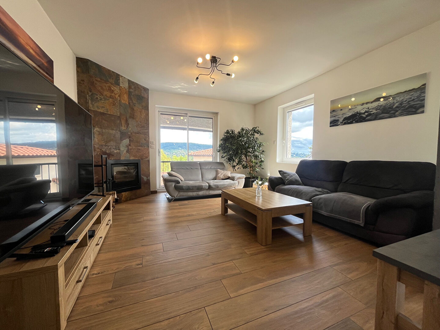 Photo Maison familiale 1930 205 m²  centre Dardilly avec vue image 2/6