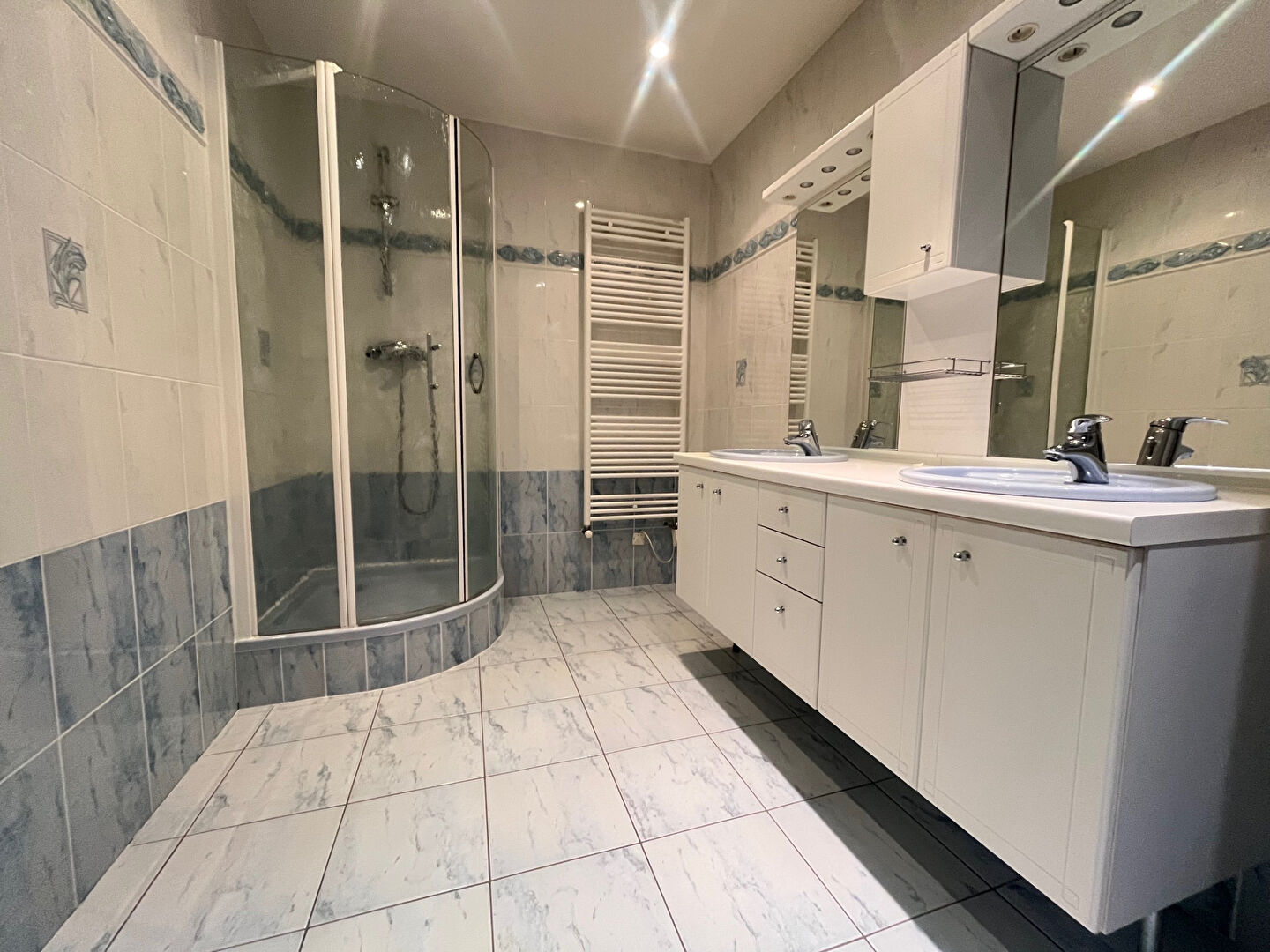 Photo Centre village, appartement familial 125 m² image 5/6