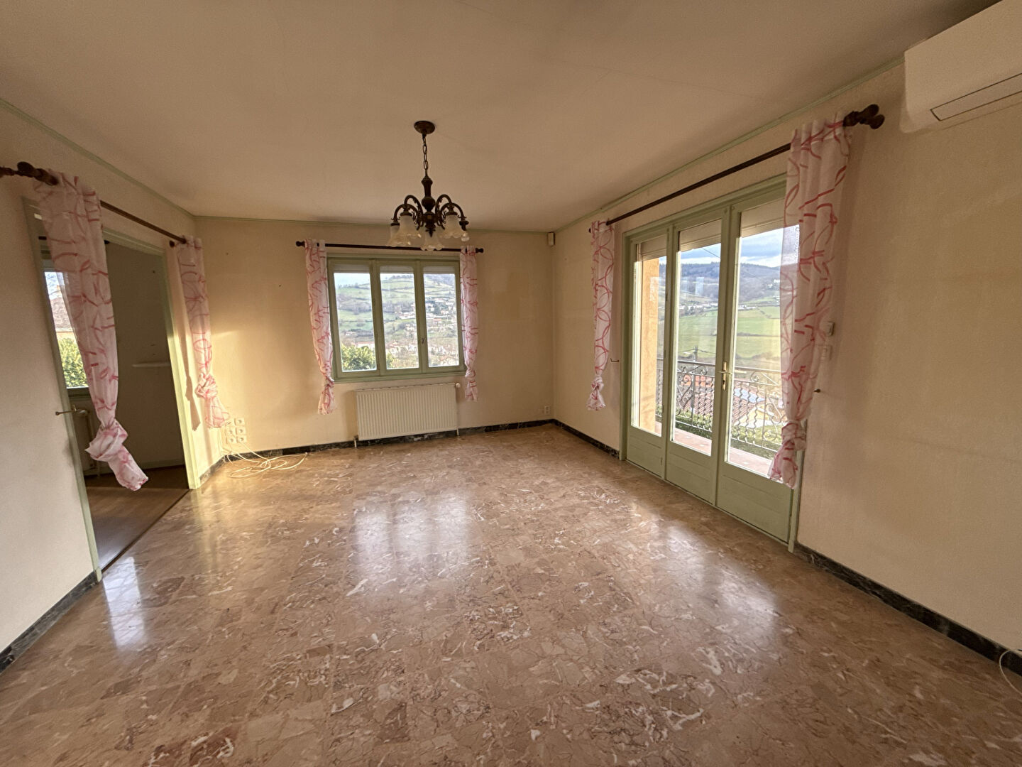 Photo Maison sur sous sol complet + Terrain à batir image 4/6