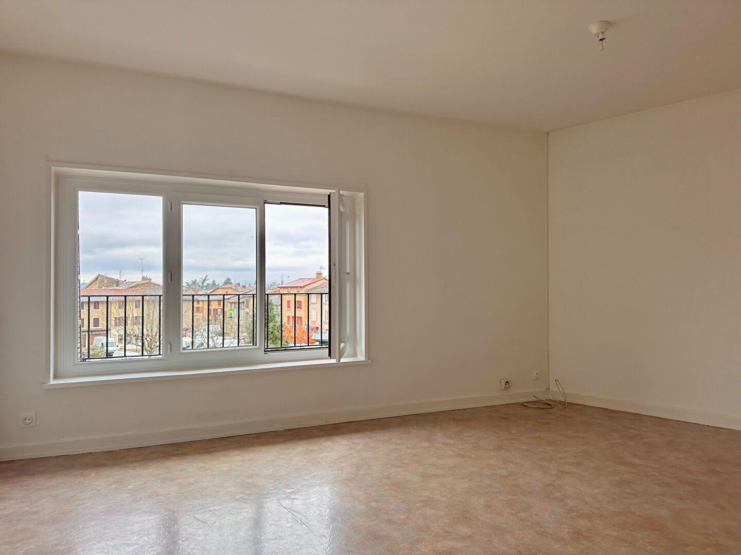 Agence immobilière de SÉLECTION IMMOBILIER - SÉLECTION IMMOBILIER Liergues