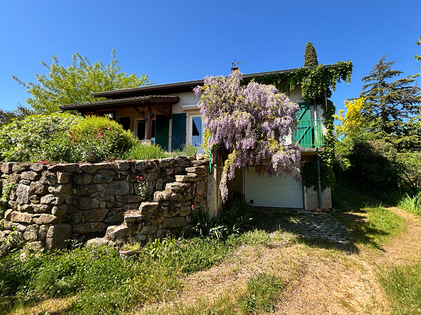 Agence immobilière de SÉLECTION IMMOBILIER - SÉLECTION IMMOBILIER Grezieu la Varenne
