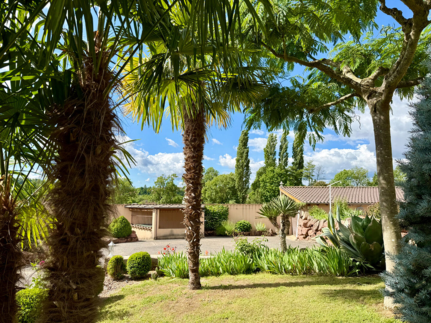 Agence immobilière de SÉLECTION IMMOBILIER - SÉLECTION IMMOBILIER Liergues