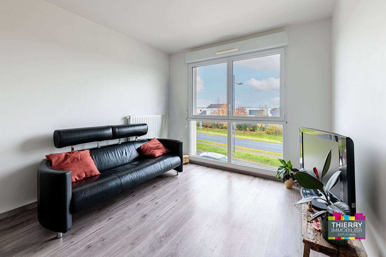 Photo COUERON image 1/6