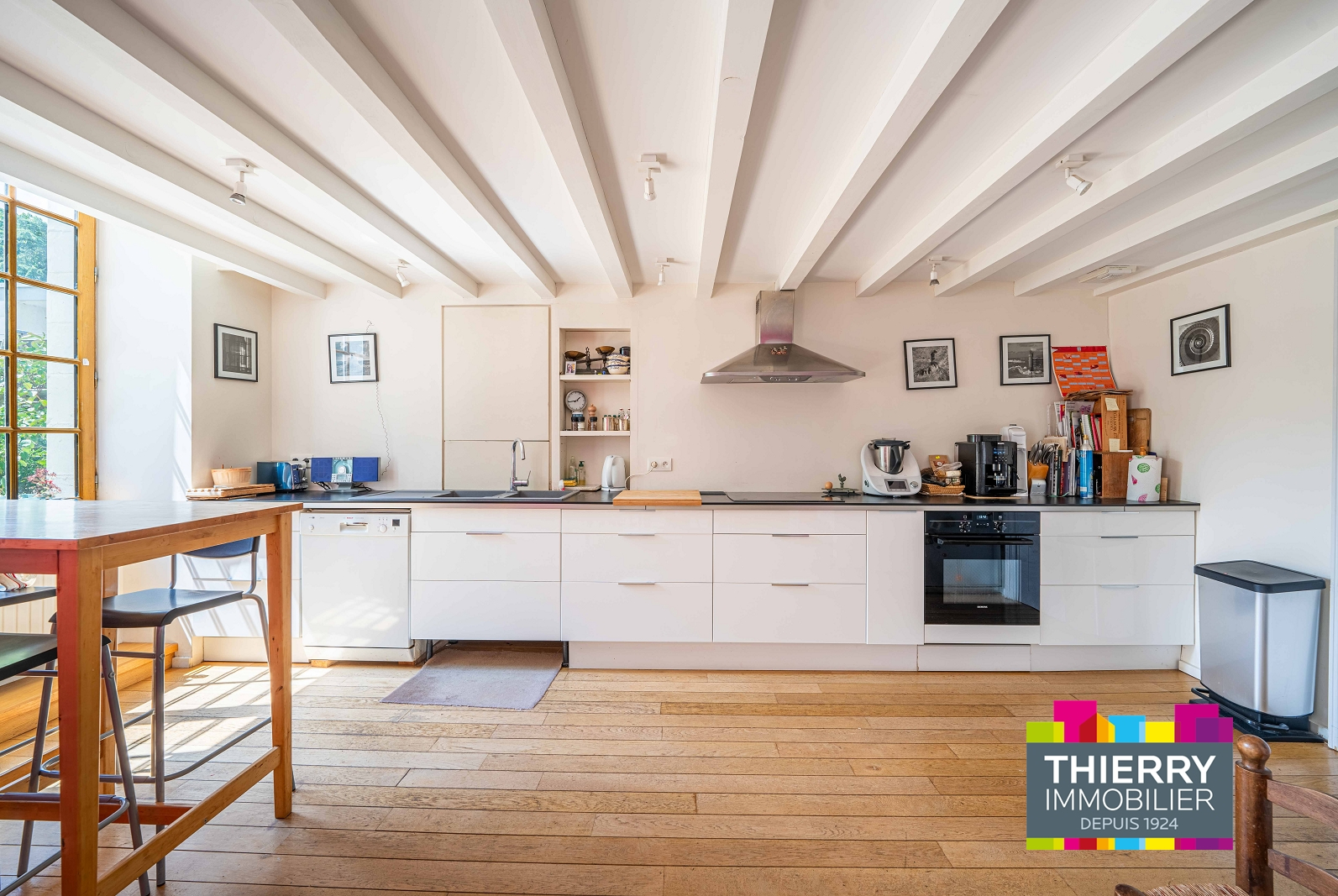 Photo GIGANT STANDING image 3/6