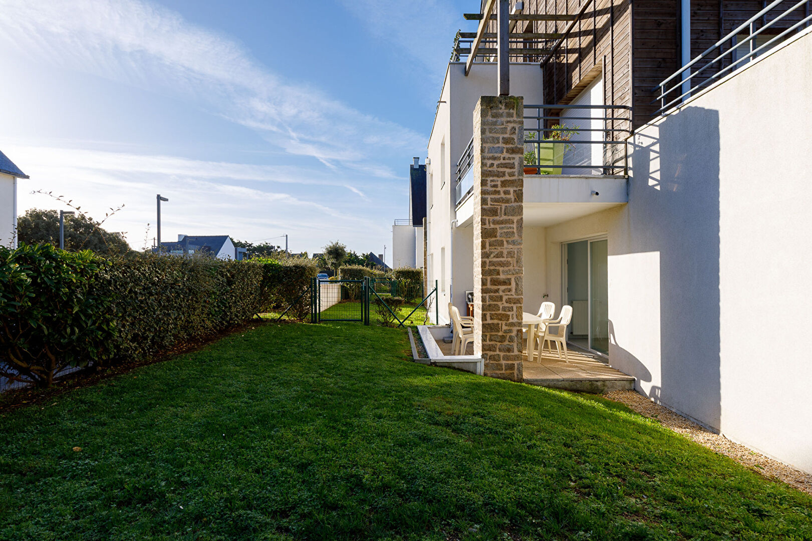 Beau type 3 avec jardin dans une résidence récente face mer