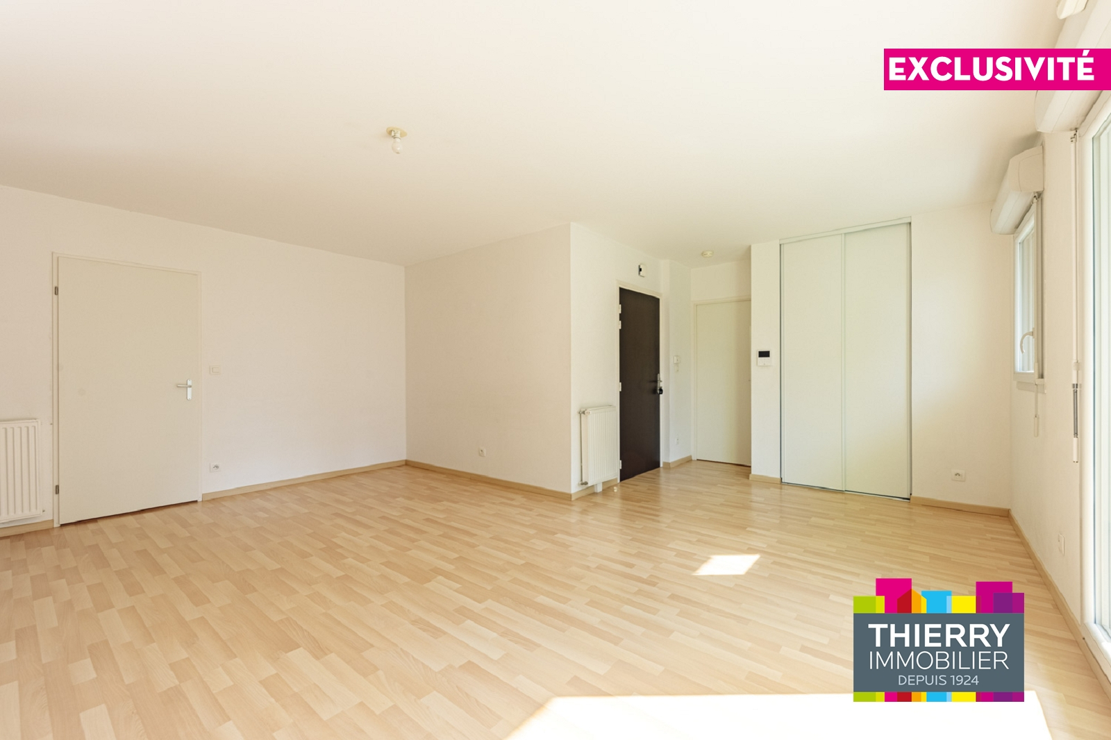 Photo T3 MODERNE AVEC 2 BALCONS - GARE SUD image 2/6