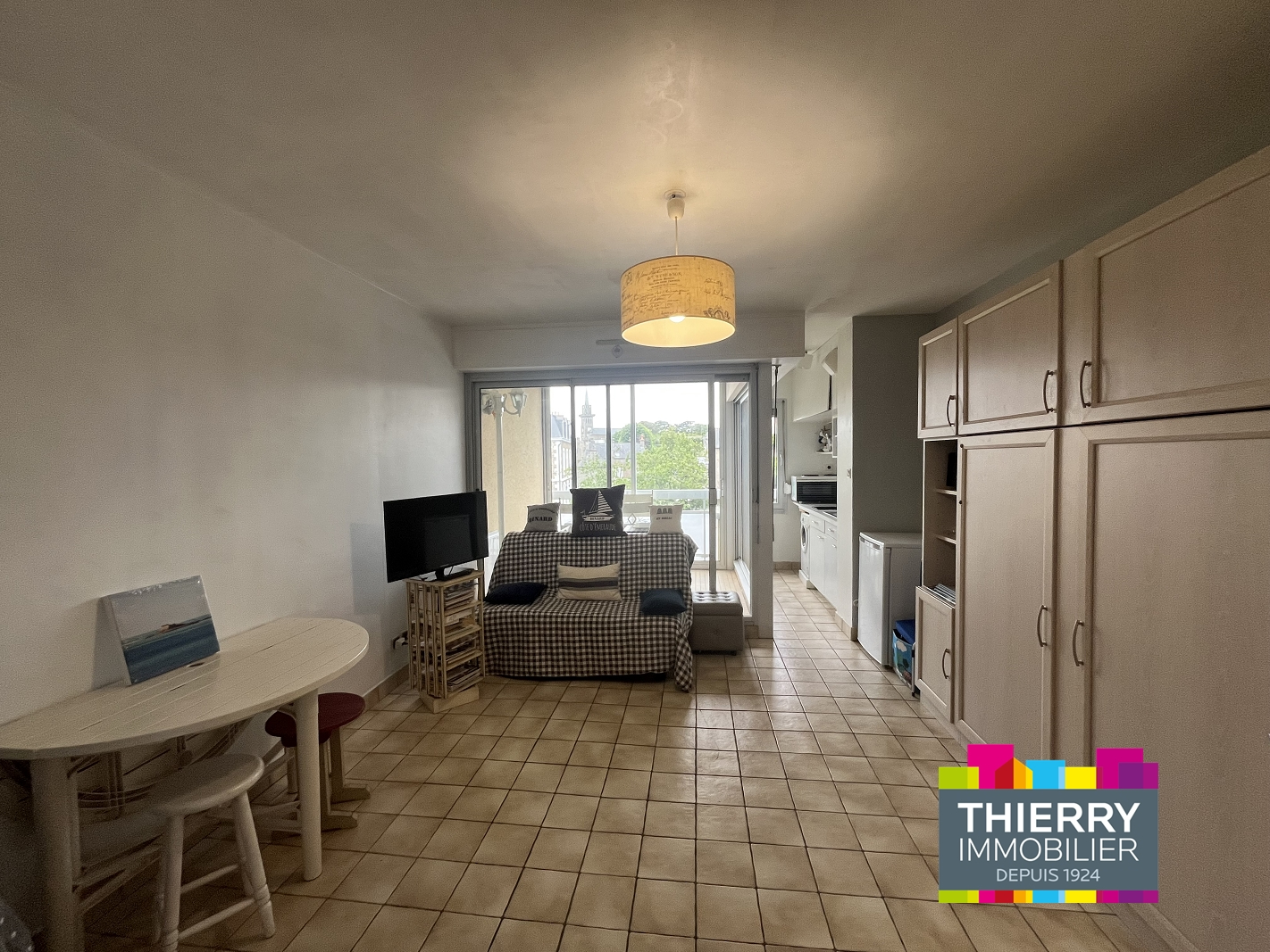 Photo DINARD CENTRE-VILLE - Grand studio avec loggia et parking image 1/6