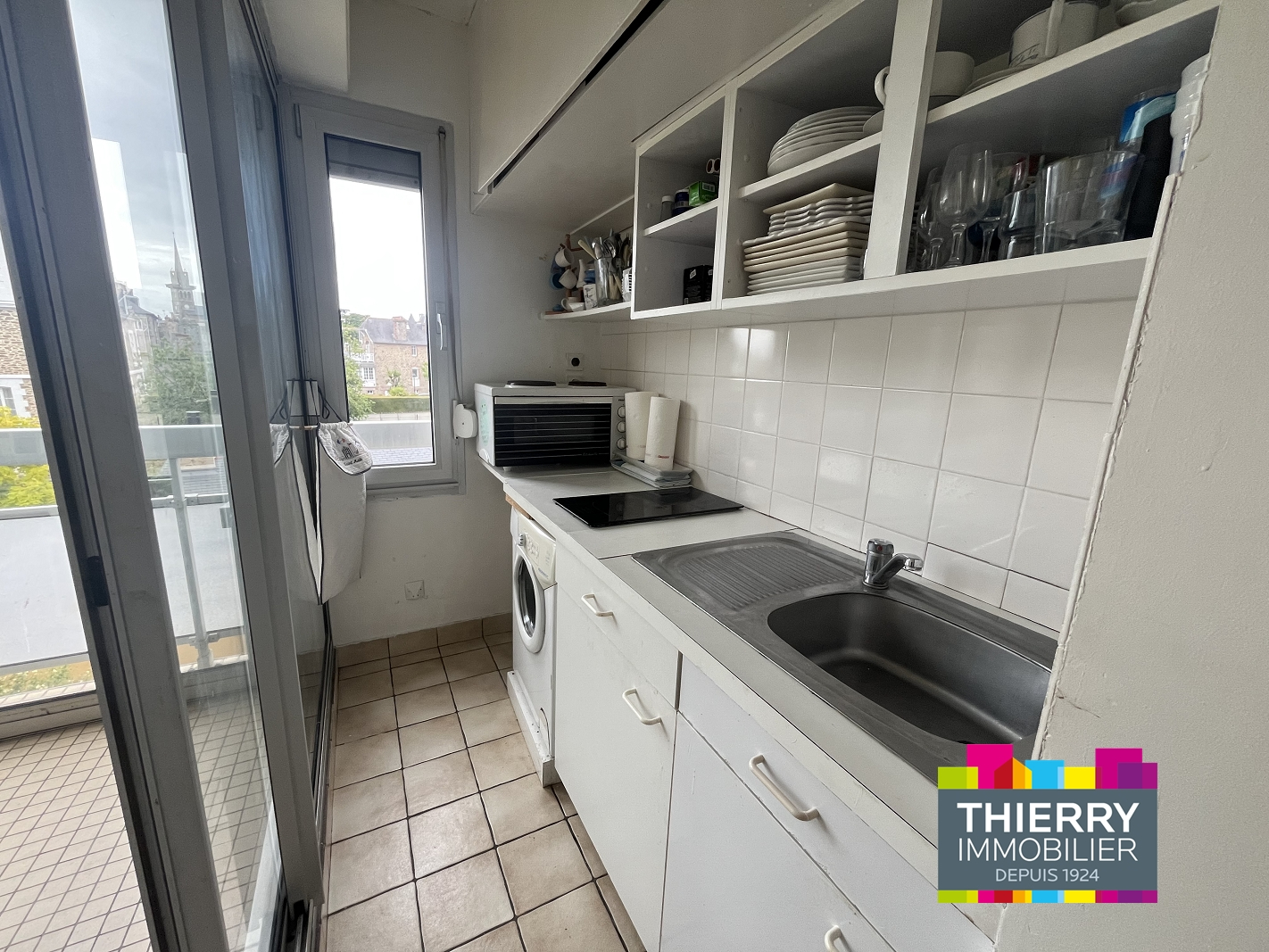 Photo DINARD CENTRE-VILLE - Grand studio avec loggia et parking image 3/6