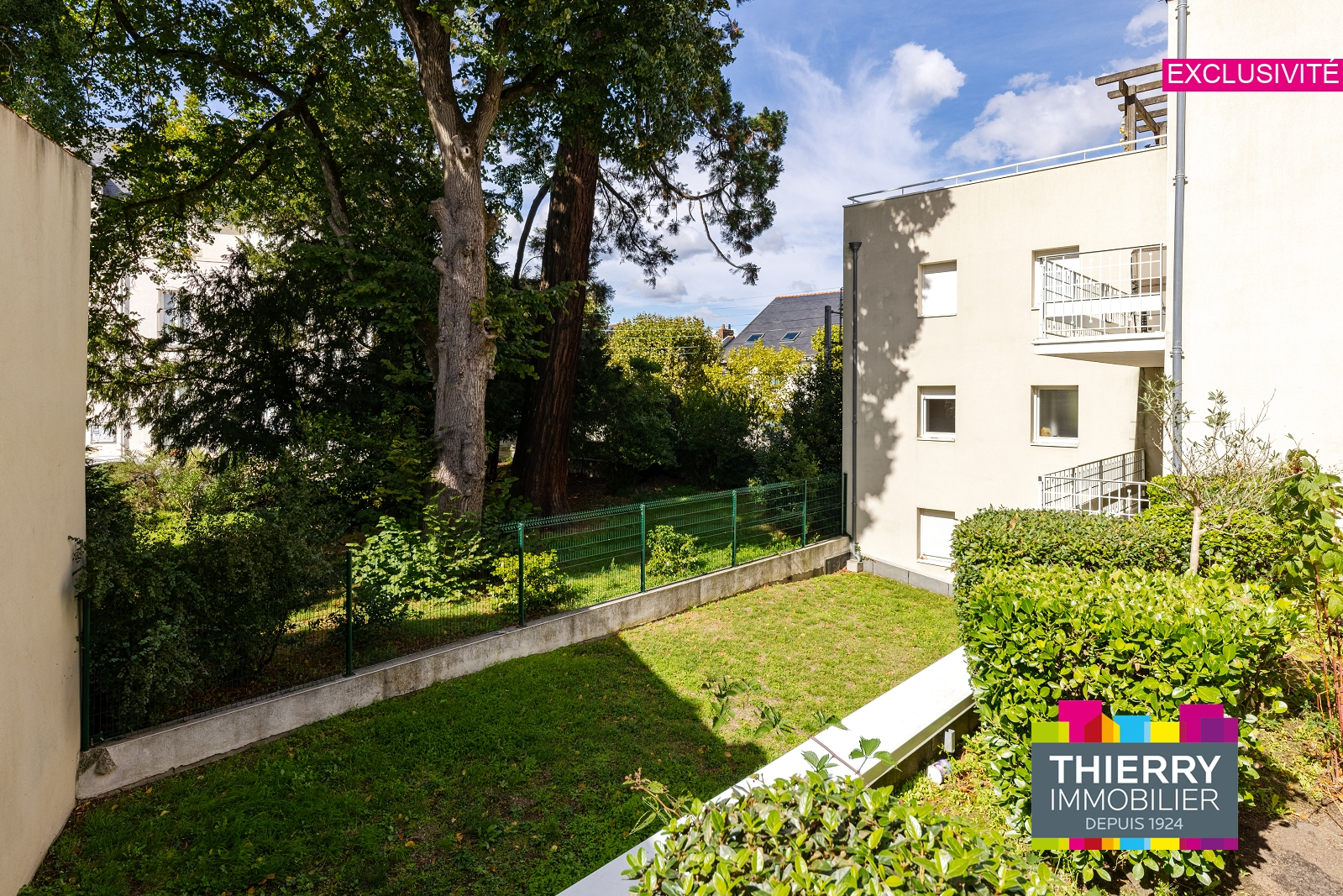 Photo MELLINET image 2/6