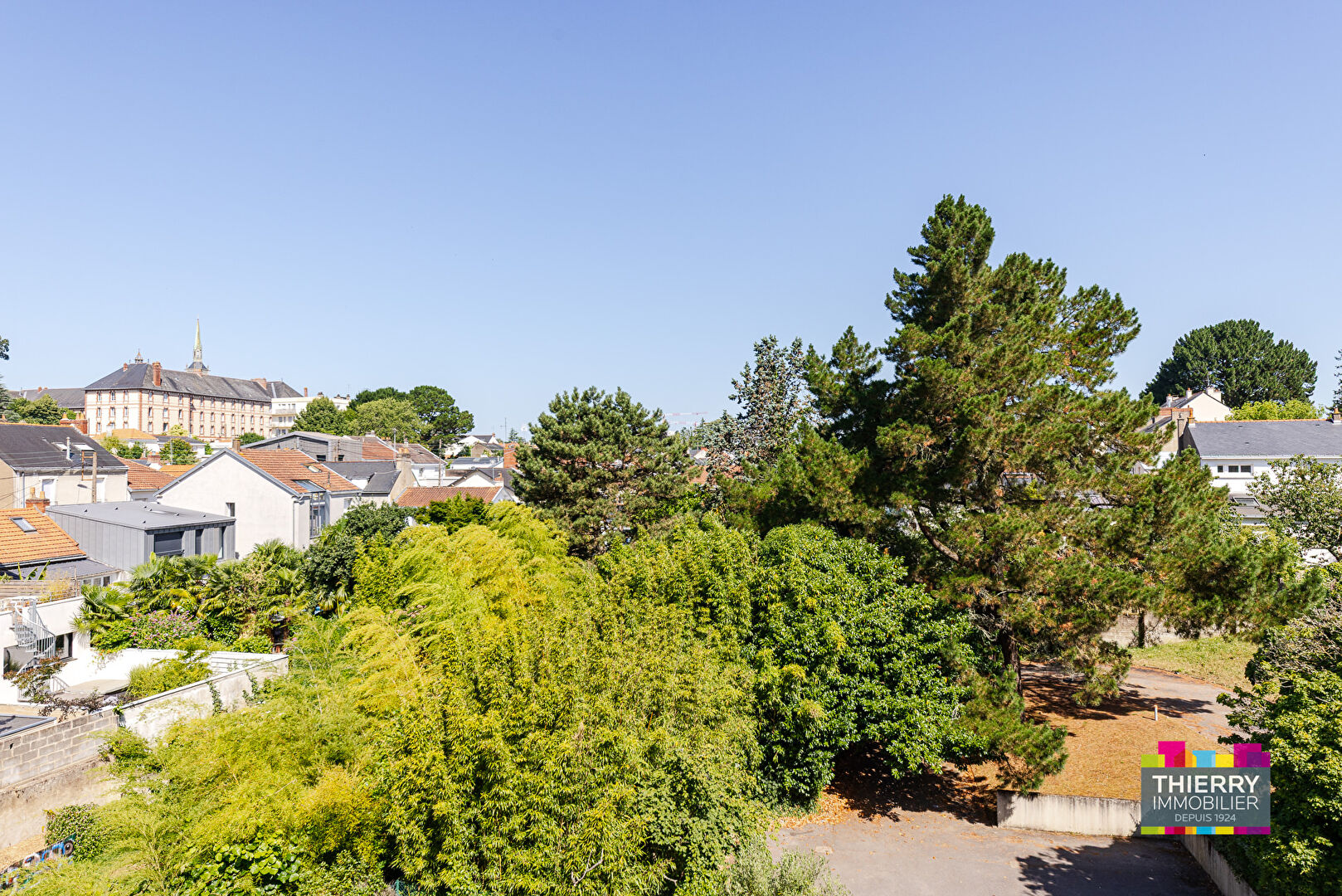 Photo T2 ROND POINT DE RENNES image 1/6