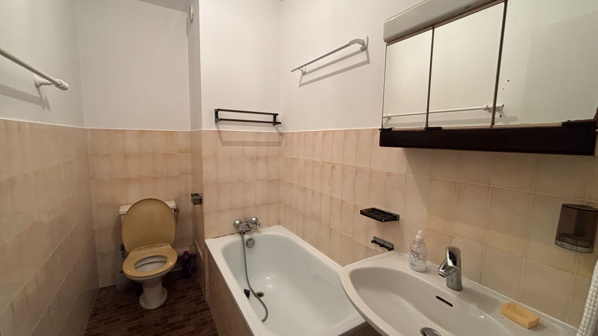 Photo STUDIO DANS UN IMMEUBLE FACE MER image 6/6