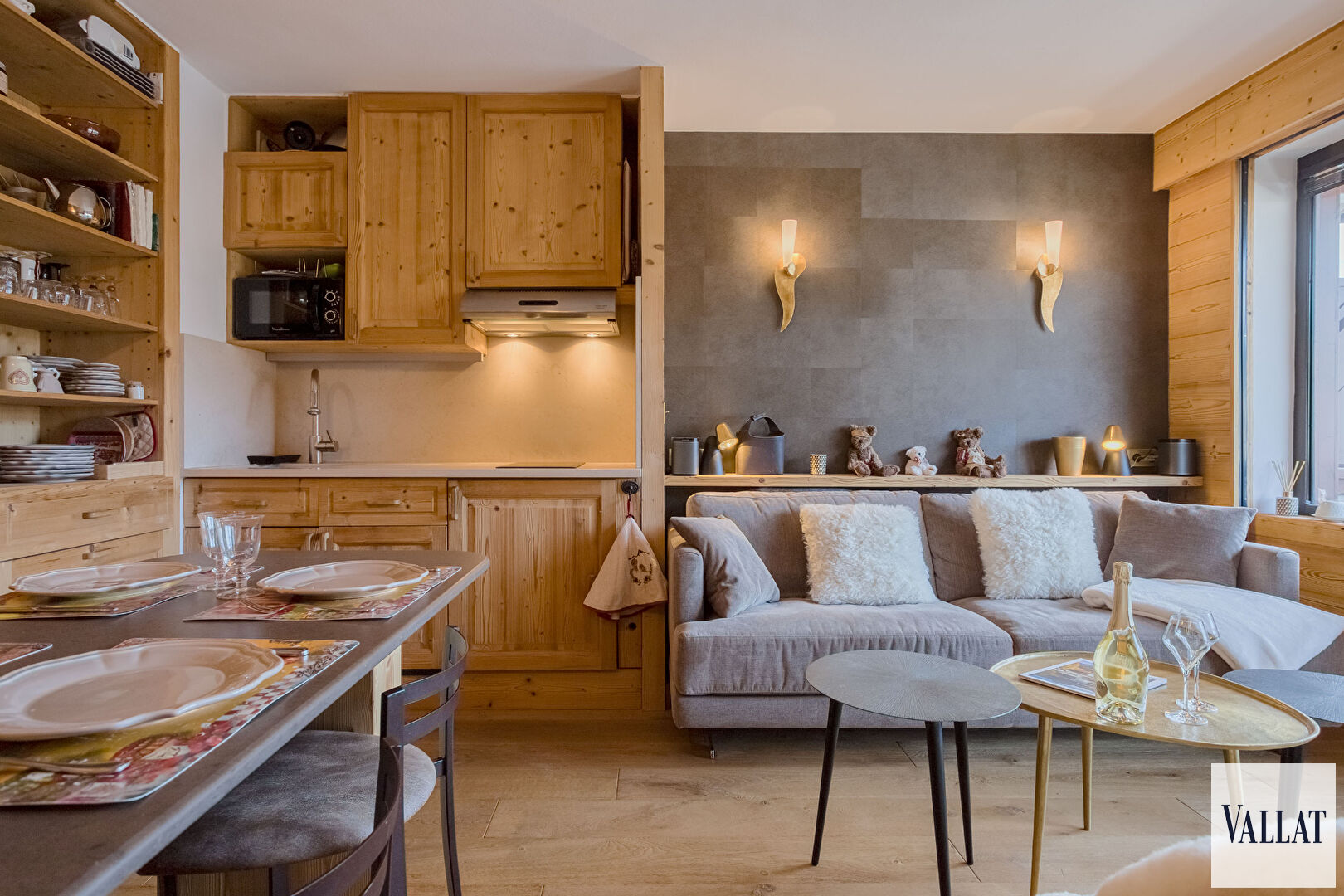 Agence immobilière de VALLAT DEVELOPPEMENT ET PARTICIPATIONS - VALLAT MEGEVE VG