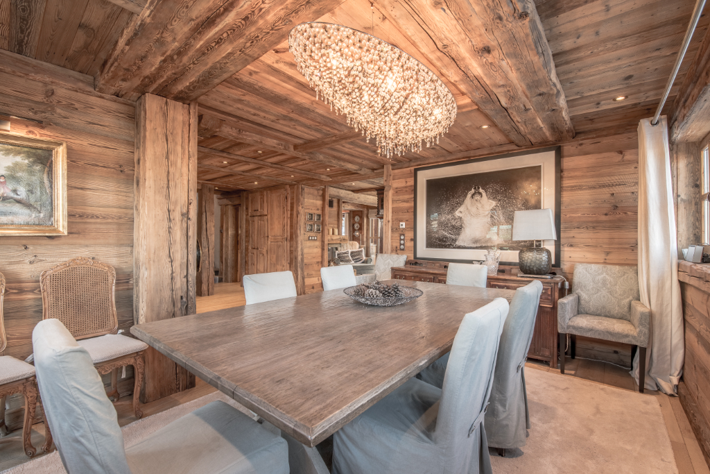 Photo Chalet familial - 5 chambres en-suite - piscine SPA - Courchevel 1850 image 1/6