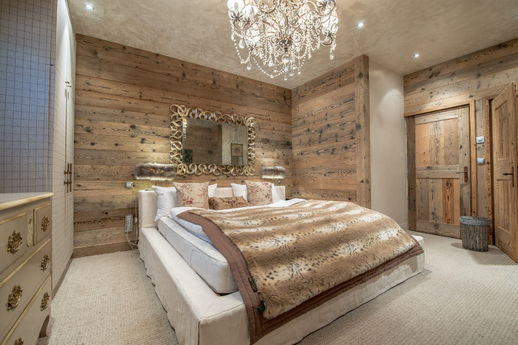 Photo Chalet familial - 5 chambres en-suite - piscine SPA - Courchevel 1850 image 4/6