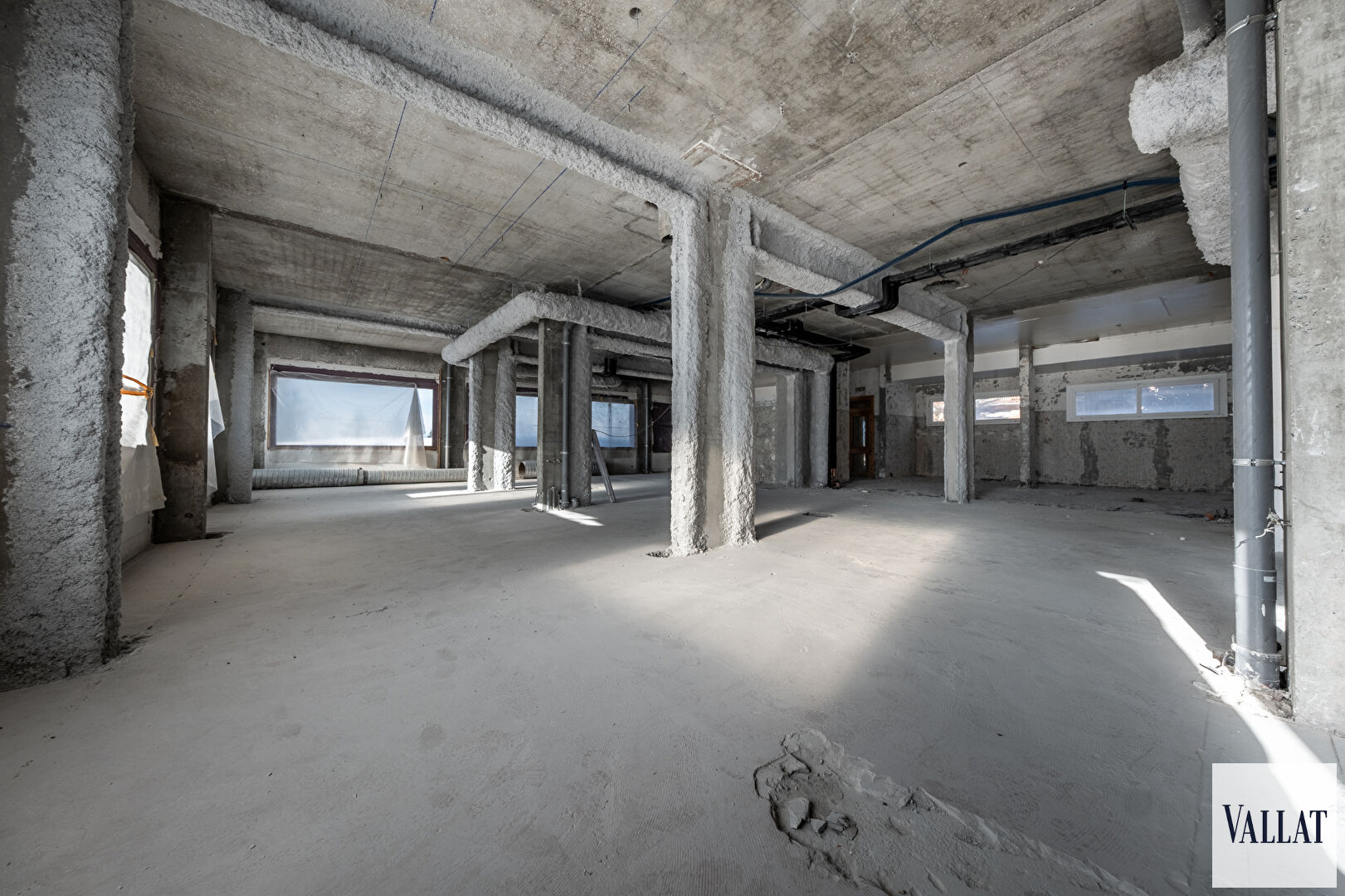 Photo MERIBEL - VOLUMES EXCEPTIONNELS SKIS AUX PIEDS image 3/6